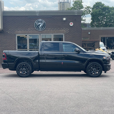 RAM 1500 LIMITED NIGHT CREW CAB inc. PRINS LPG - DIAMOND BLACK WITH BLACK