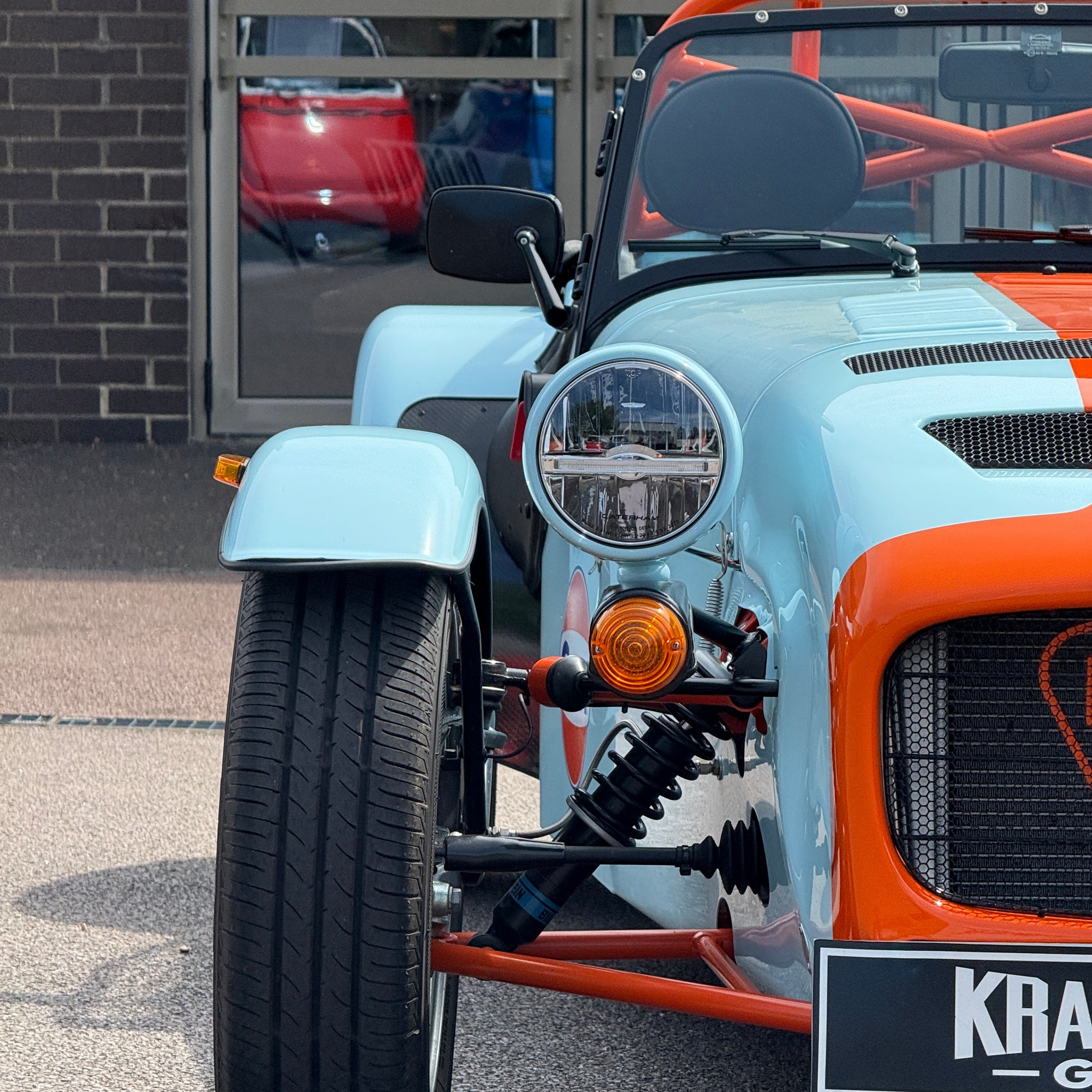 24/24 CATERHAM 170S - GULF BLUE WITH BLACK
