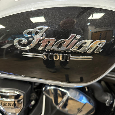 INDIAN SCOUT CLASSIC LTD +TECH - GHOST WHITE