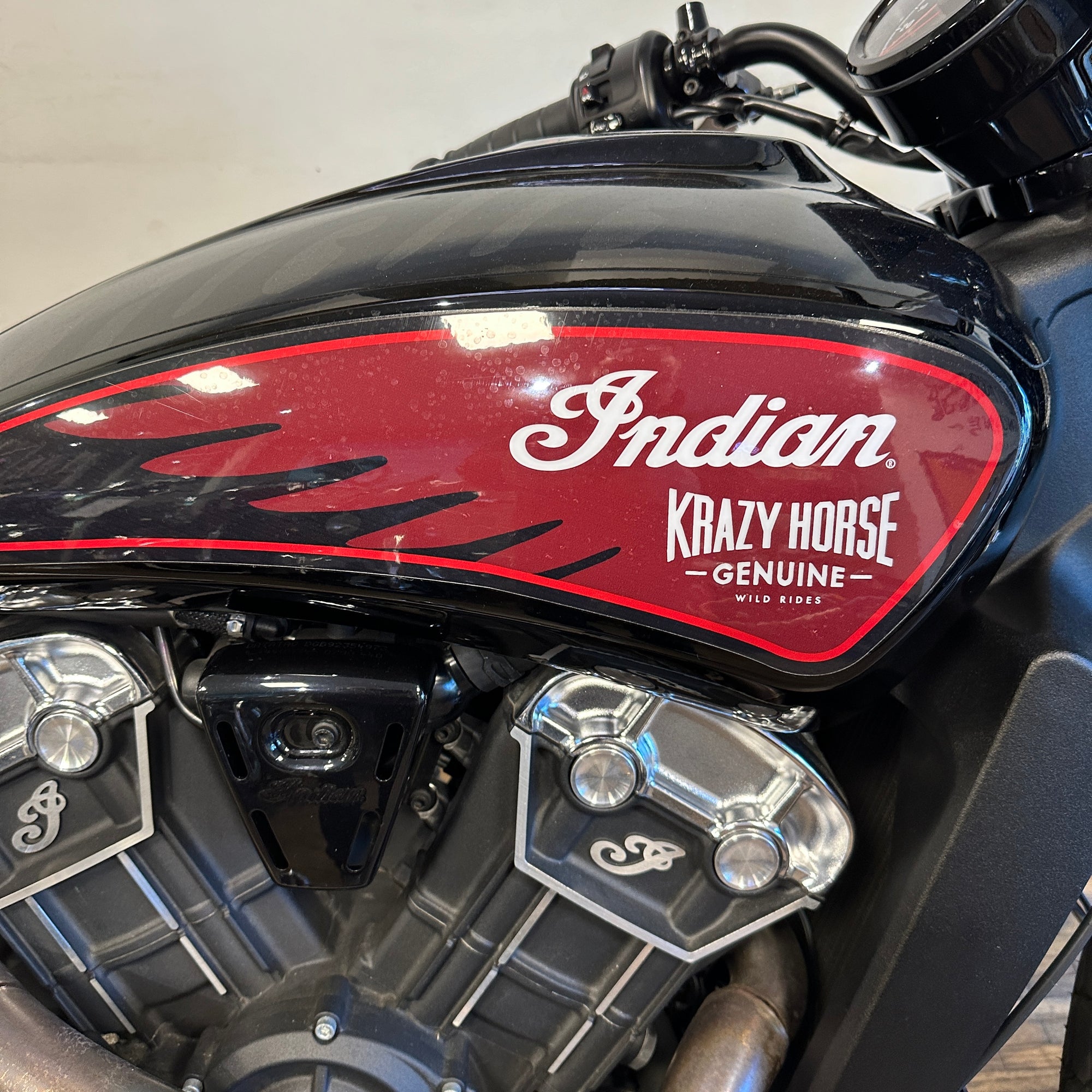 INDIAN SCOUT “Hooligan” - Black - Preloved