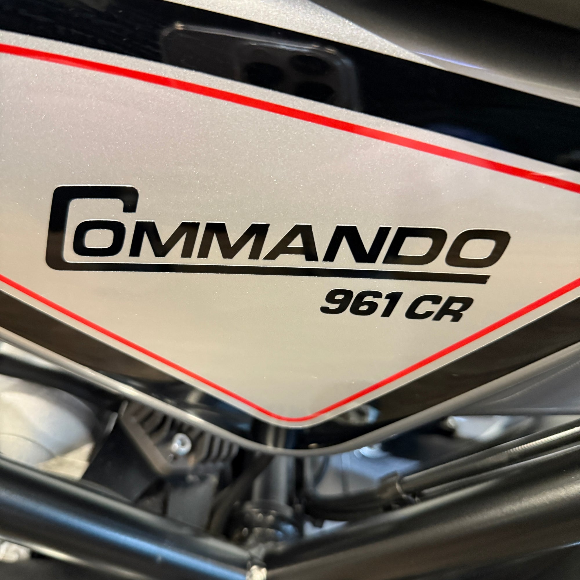 NORTON 961 CR - MANX SILVER - PreLoved