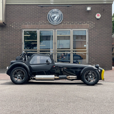 21/71 CATERHAM SEVEN 420R LARGE CHASSIS - GRAVITY BLACK WITH BLACK