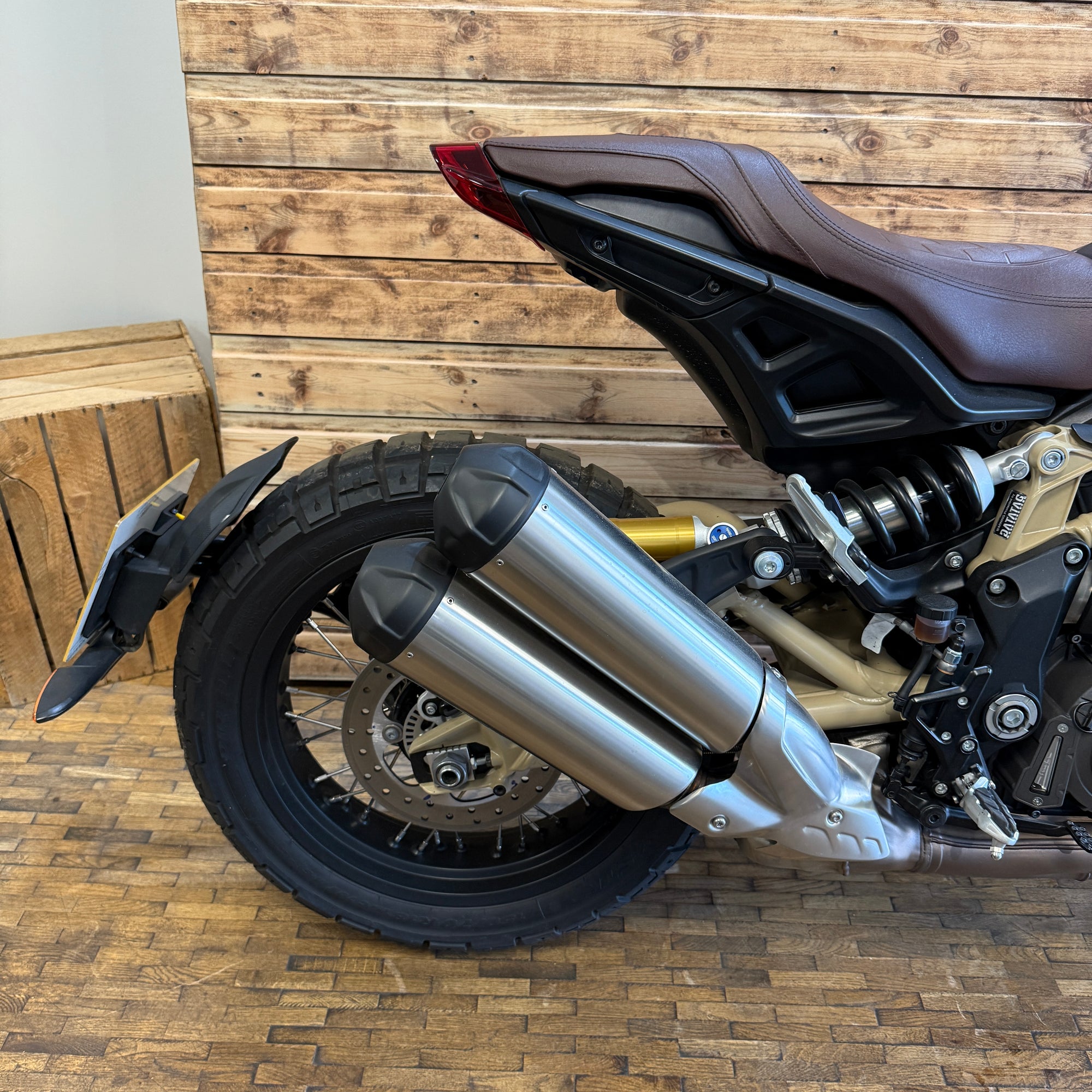 INDIAN FTR RALLY ‘23 - BLACK SMOKE - Preloved