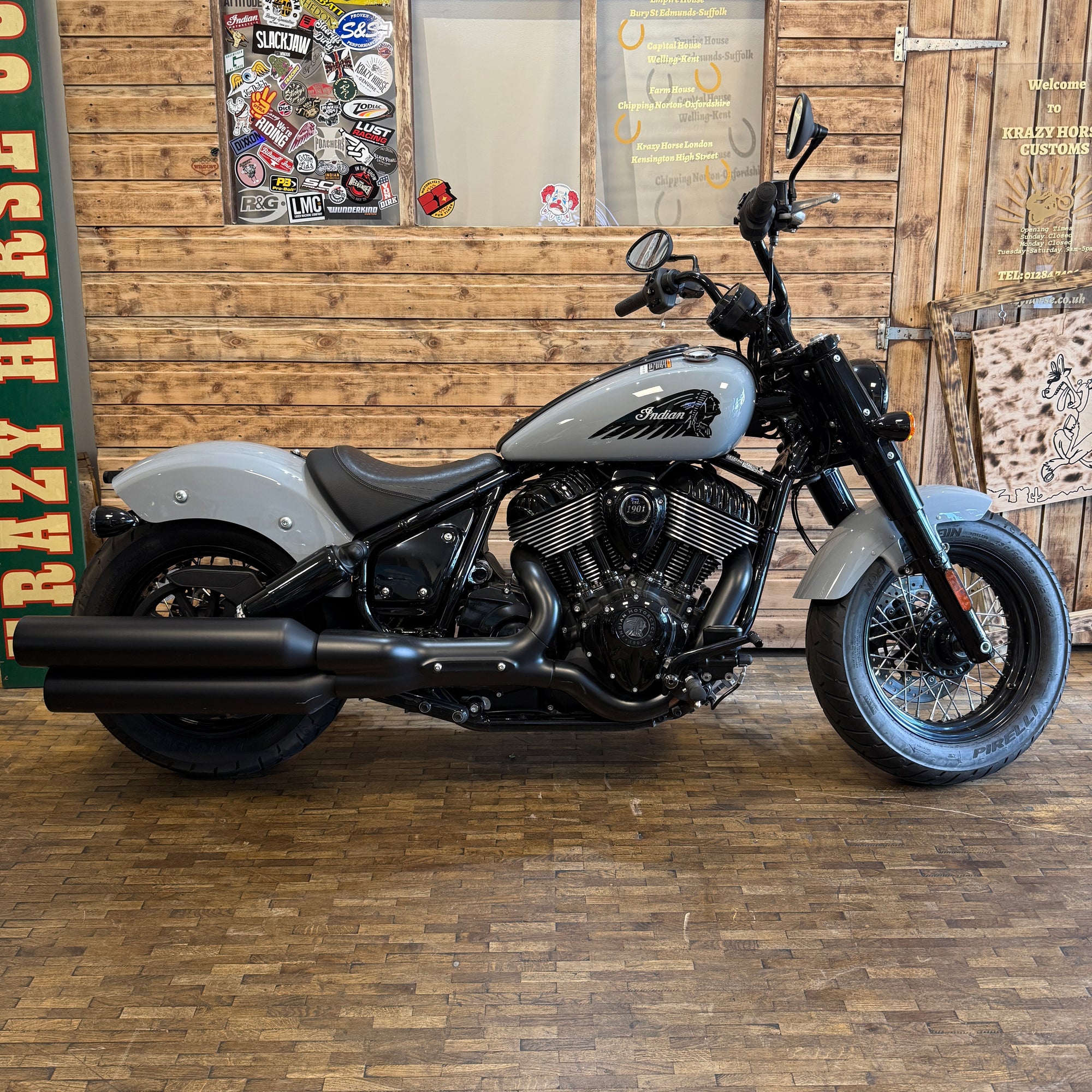 INDIAN CHIEF BOBBER DARKHORSE - STORM GRAY - PreLoved