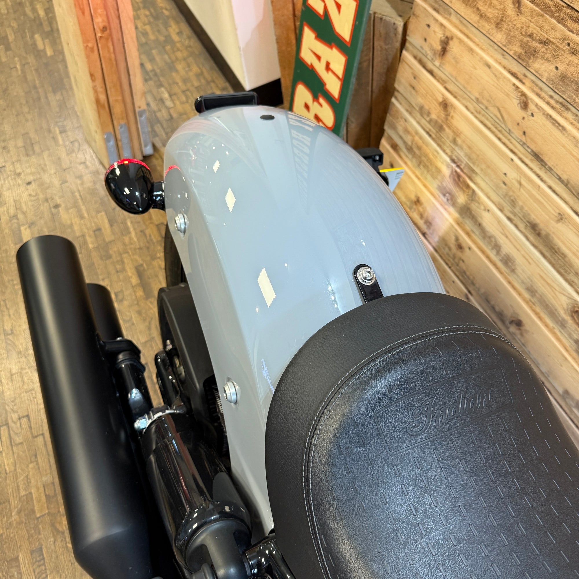 INDIAN CHIEF BOBBER DARKHORSE - STORM GRAY - PreLoved