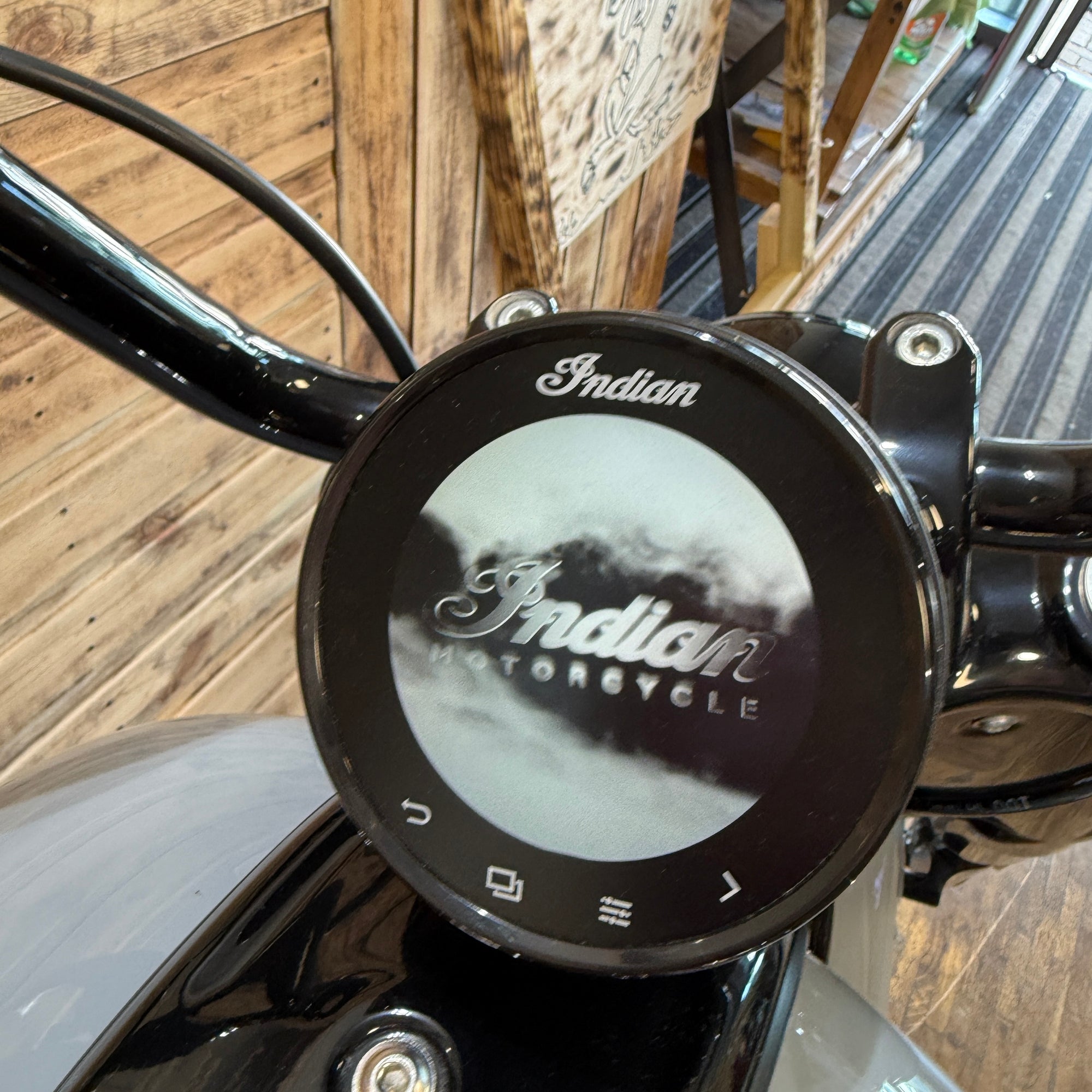 INDIAN CHIEF BOBBER DARKHORSE - STORM GRAY - PreLoved