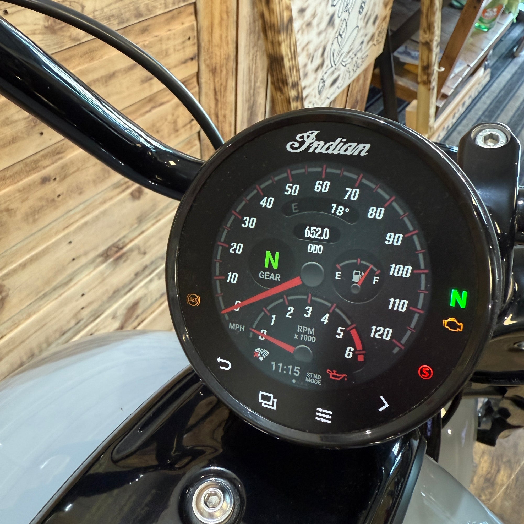 INDIAN CHIEF BOBBER DARKHORSE - STORM GRAY - PreLoved