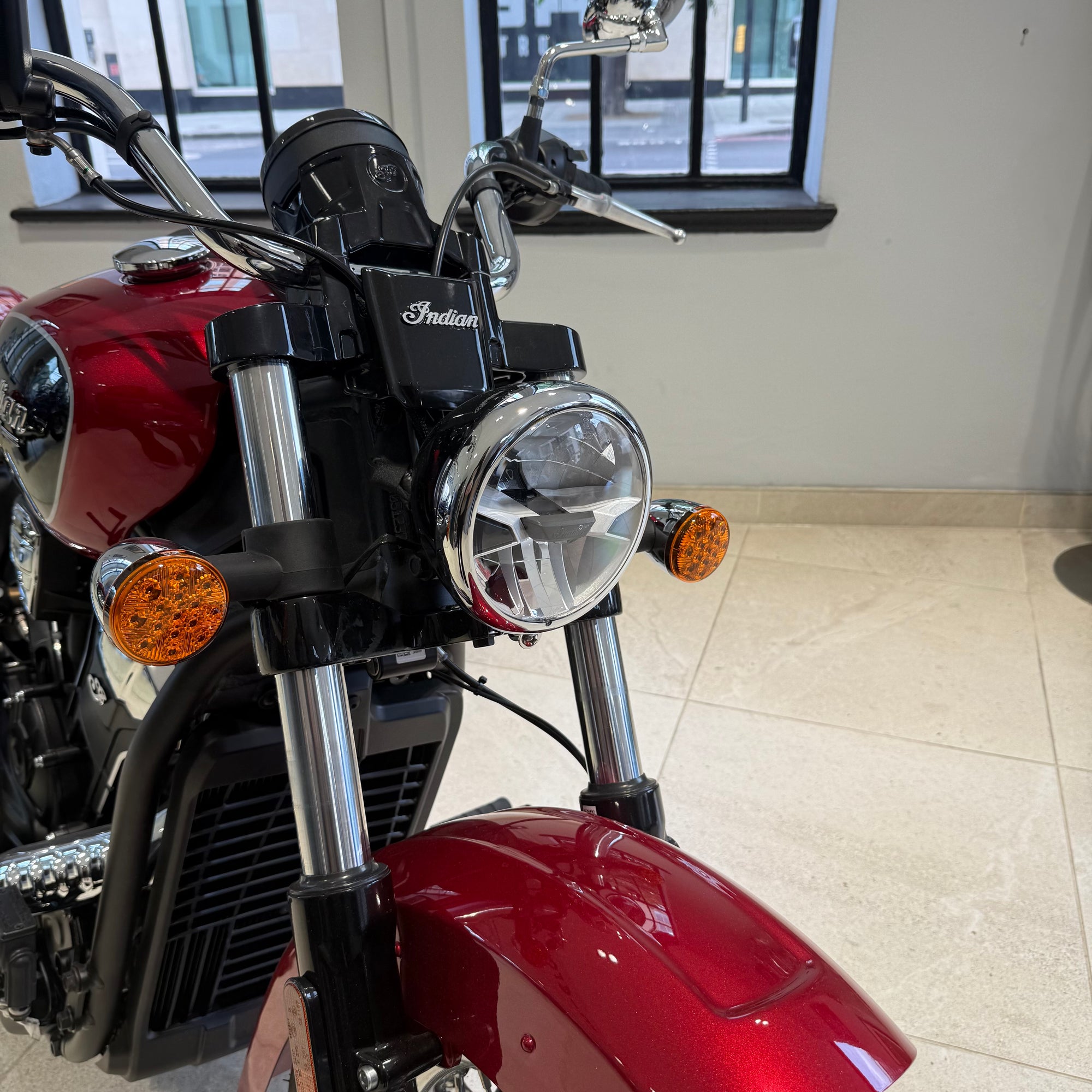 2025 Indian Scout Classic Limited +Tech - Sunset Red Metallic