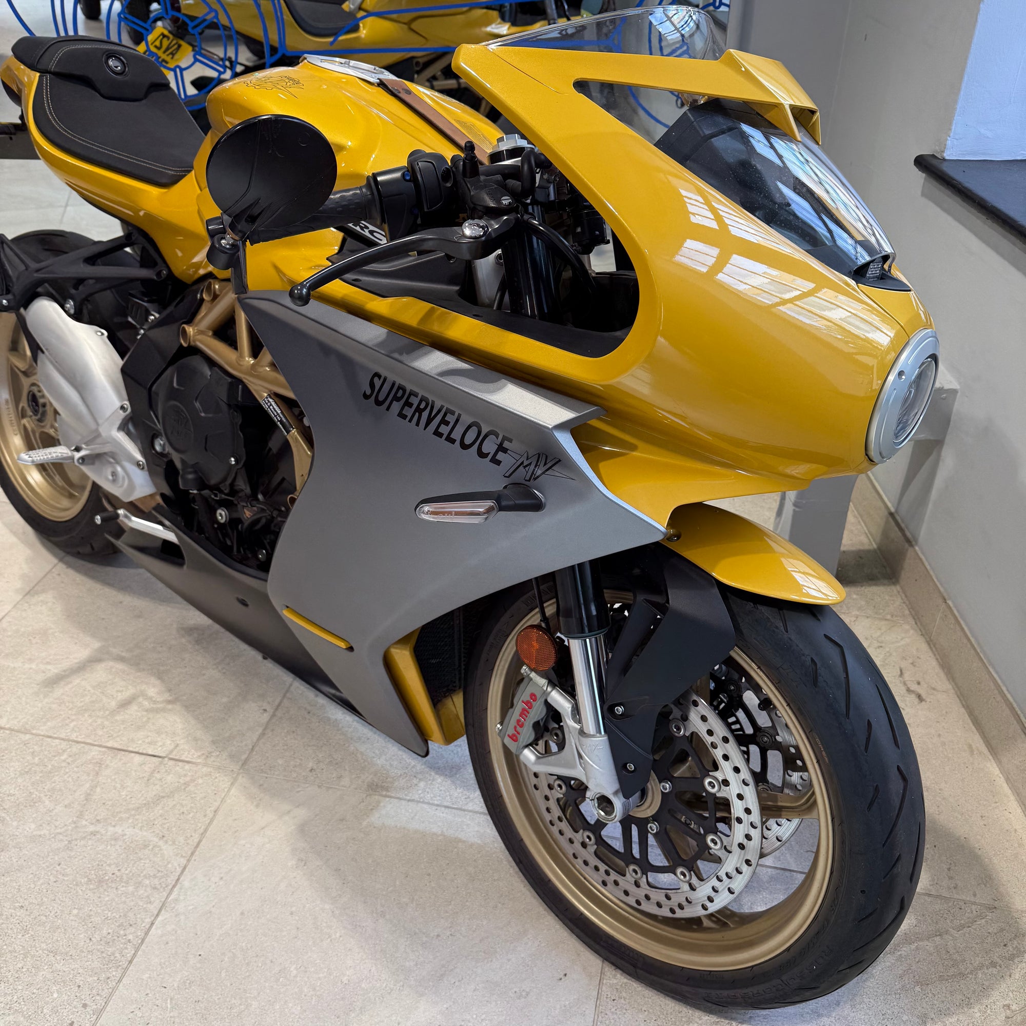 2021 MV Agusta Superveloce E5 - Metallic Yellow / Matt Metallic Graphite - PreLoved
