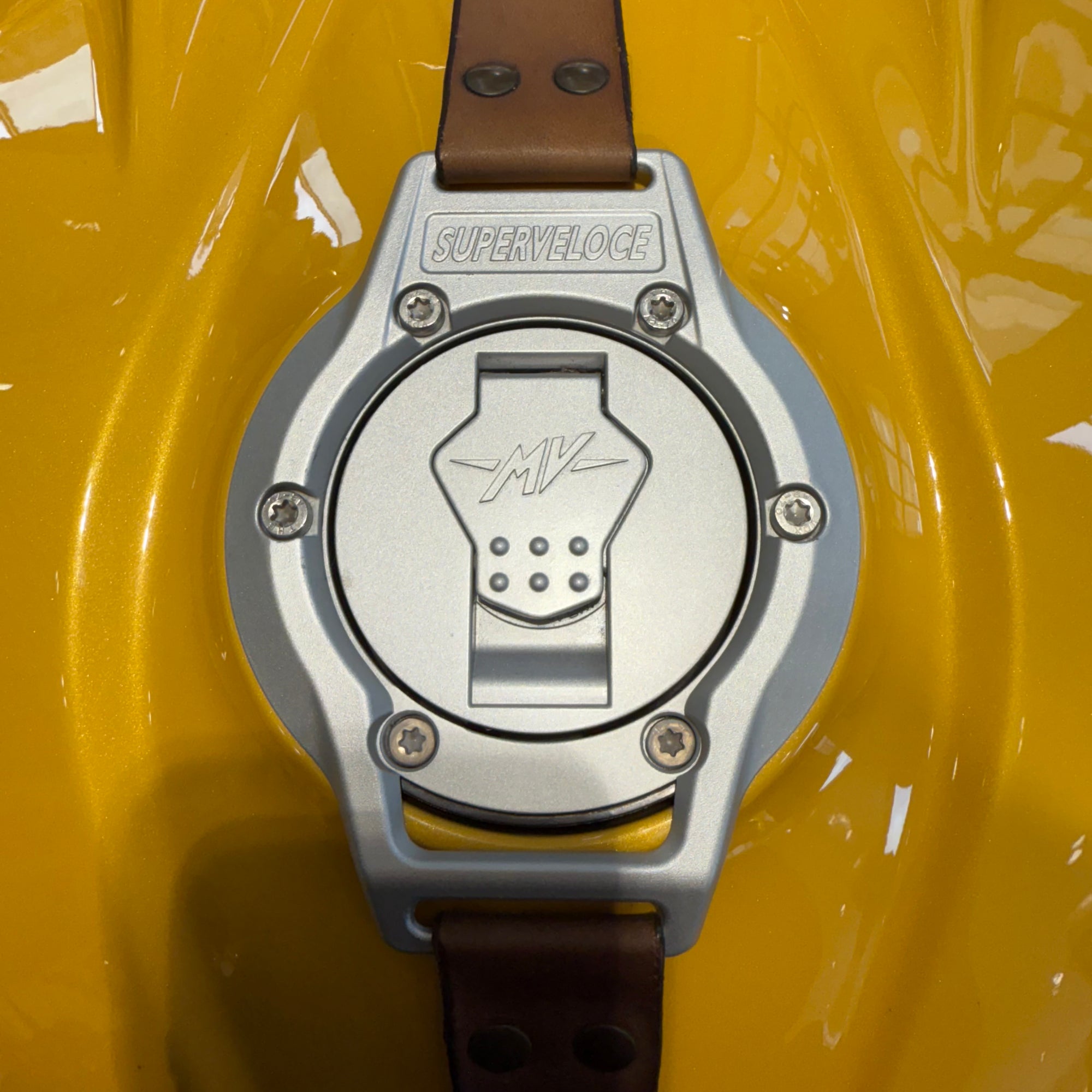 2021 MV Agusta Superveloce E5 - Metallic Yellow / Matt Metallic Graphite - PreLoved