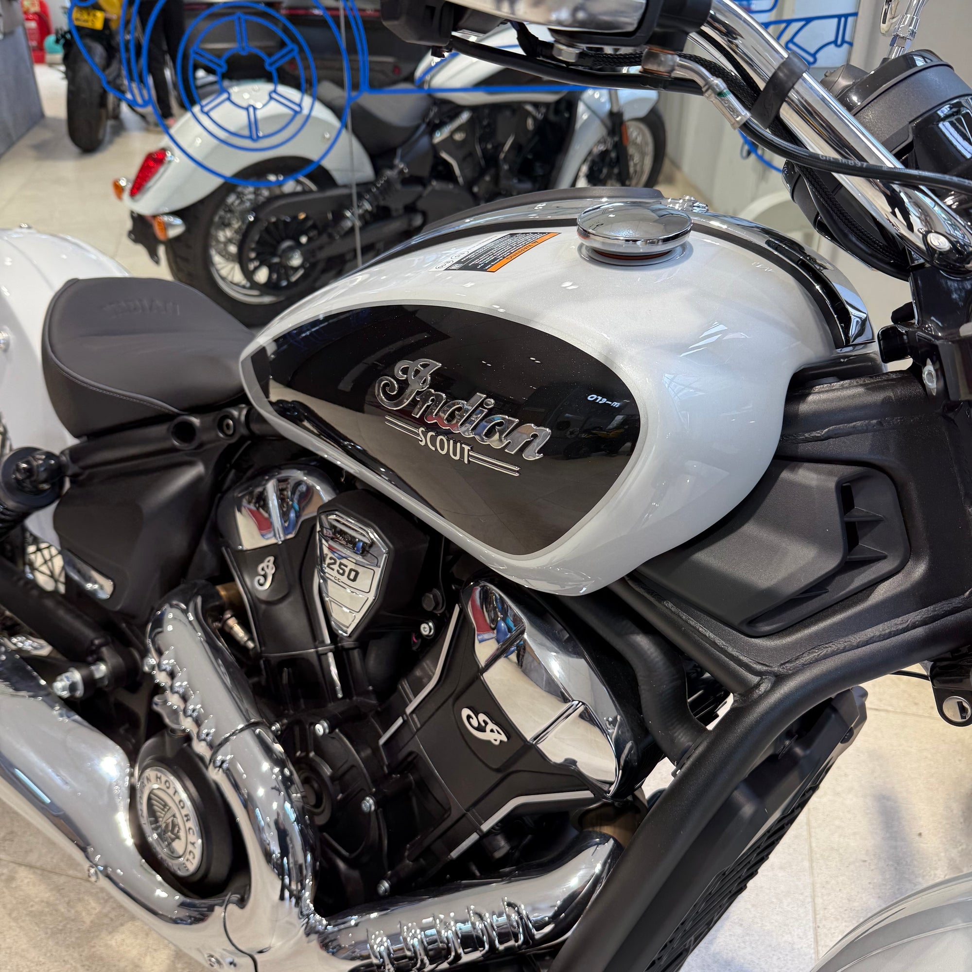 2025 Indian Scout Classic Limited +Tech - Ghost White Metallic