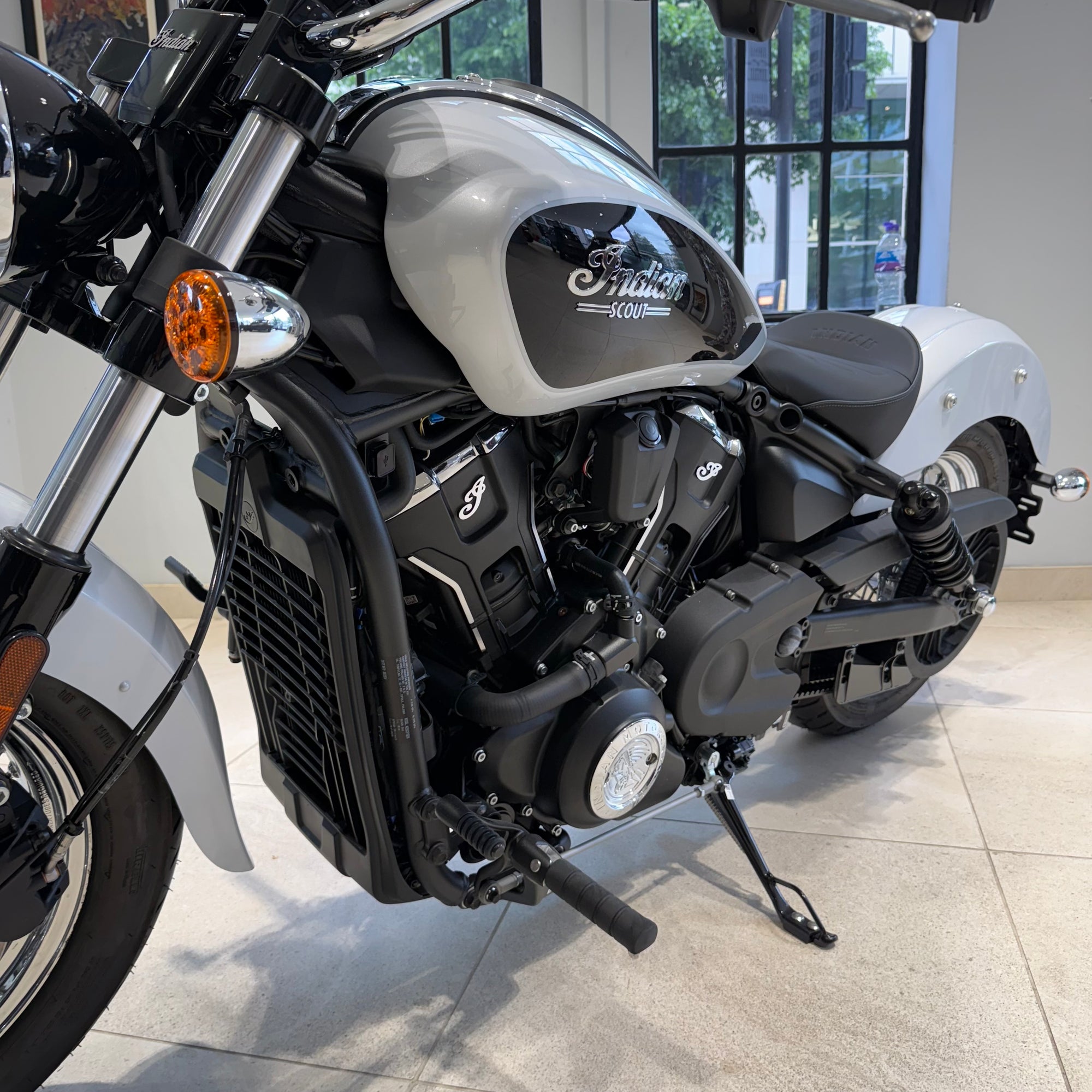 2025 Indian Scout Classic Limited +Tech - Ghost White Metallic