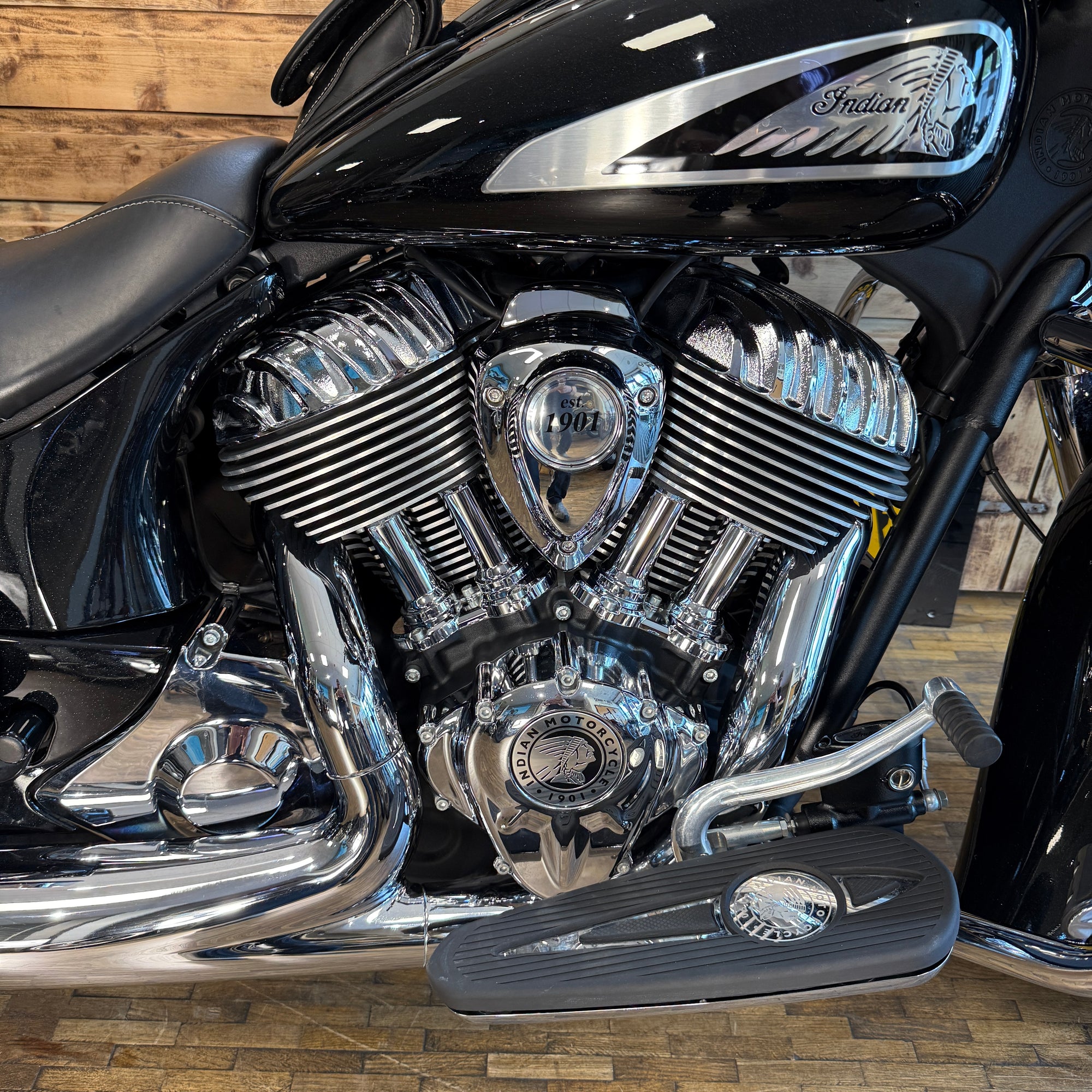 INDIAN CHIEFTAIN LTD - Thunder Black Pearl - PreLoved