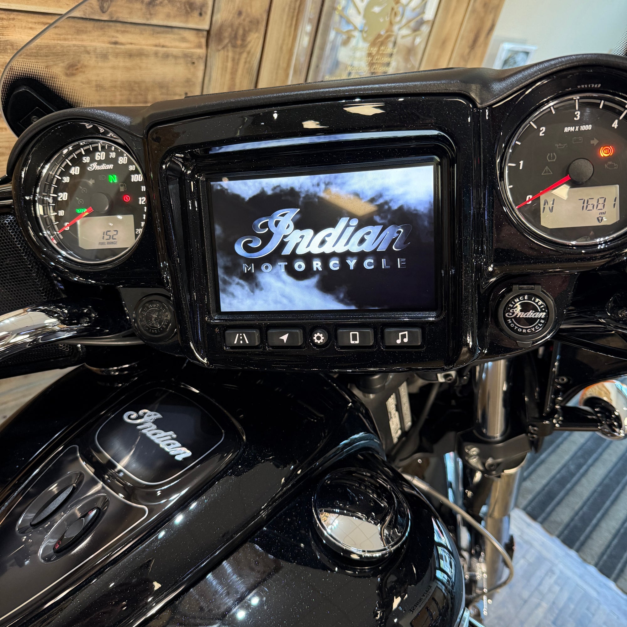 INDIAN CHIEFTAIN LTD - Thunder Black Pearl - PreLoved