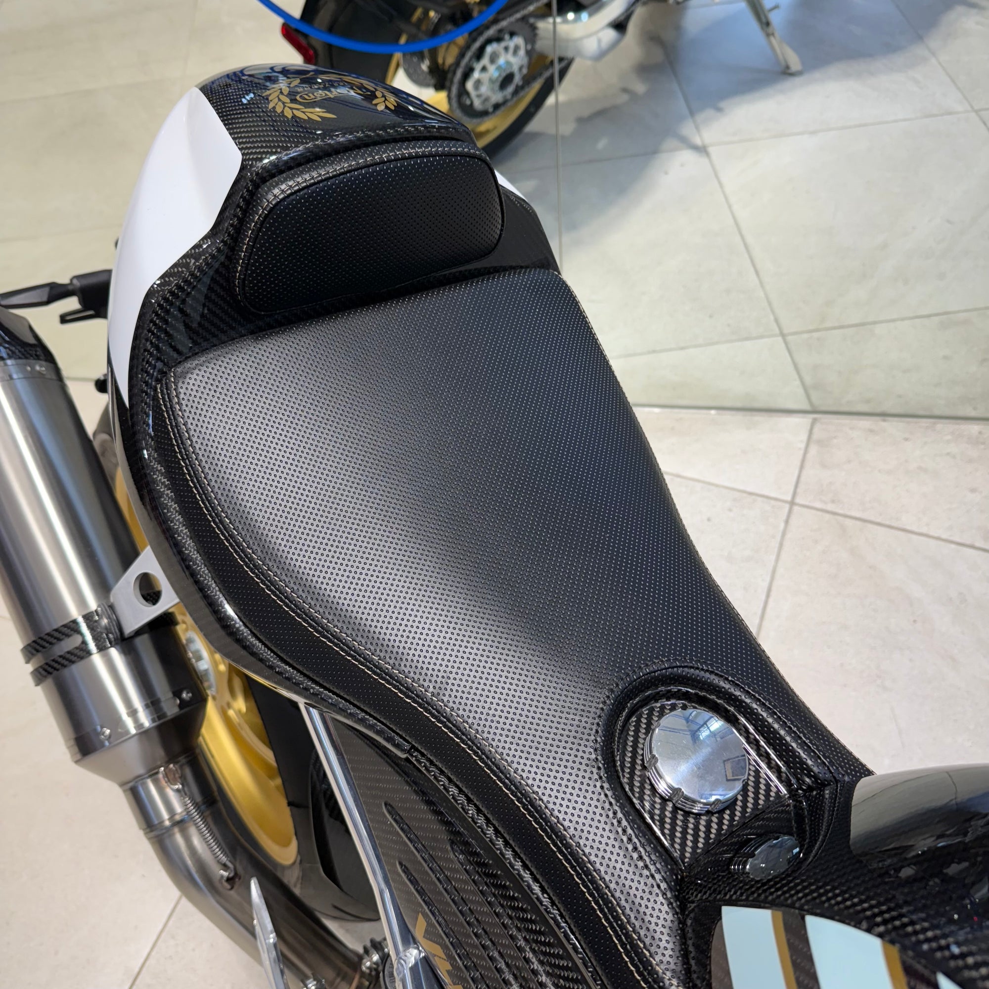 2025 Norton V4CR Carbon - Carbon Fibre / Black