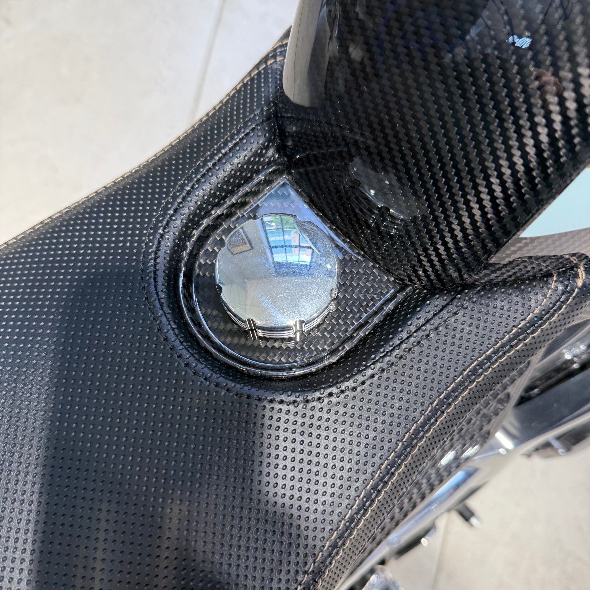 2025 Norton V4CR Carbon - Carbon Fibre / Black