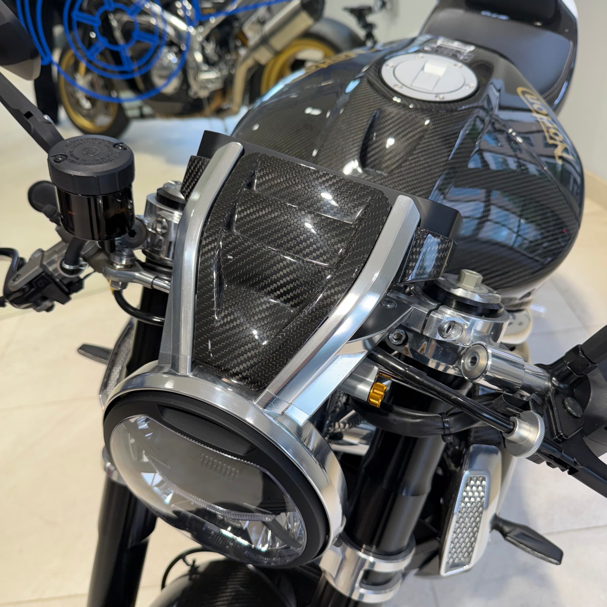 2025 Norton V4CR Carbon - Carbon Fibre / Black