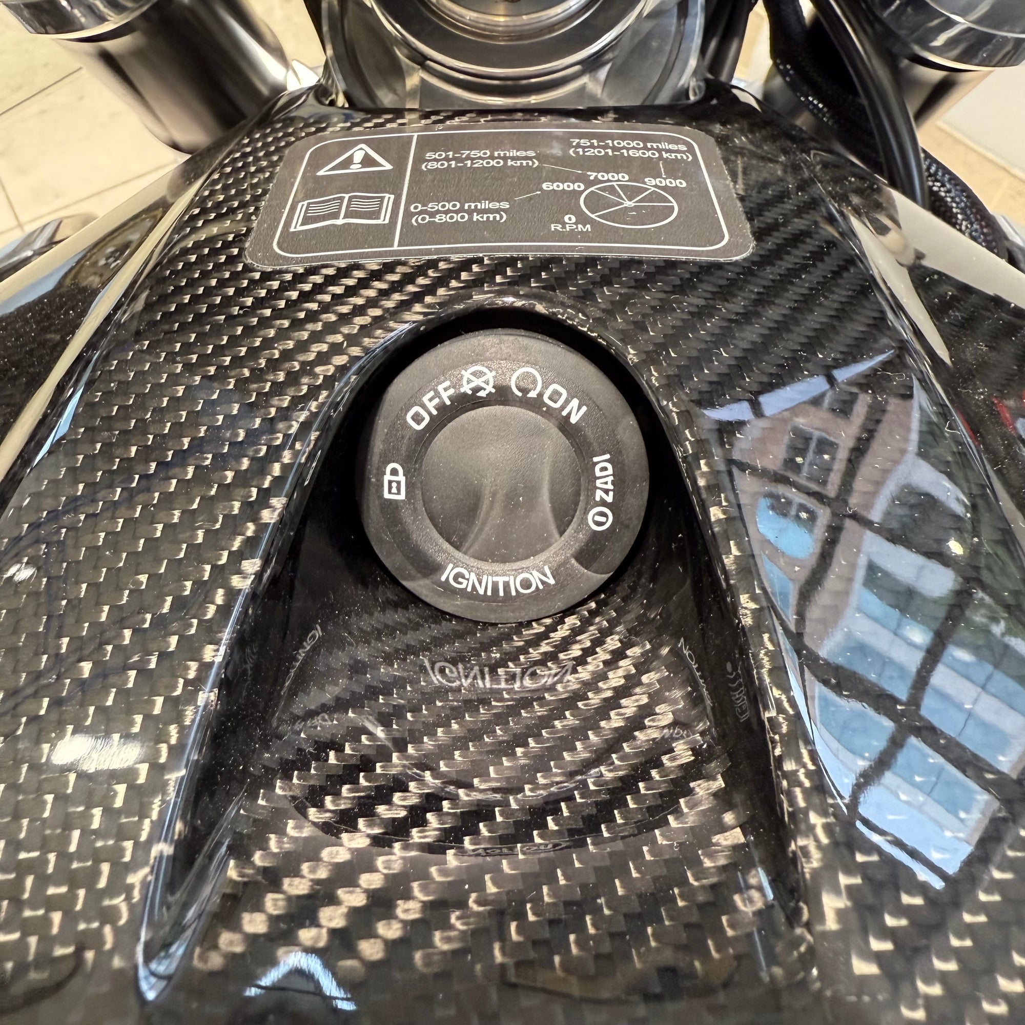 2025 Norton V4CR Carbon - Carbon Fibre / Black