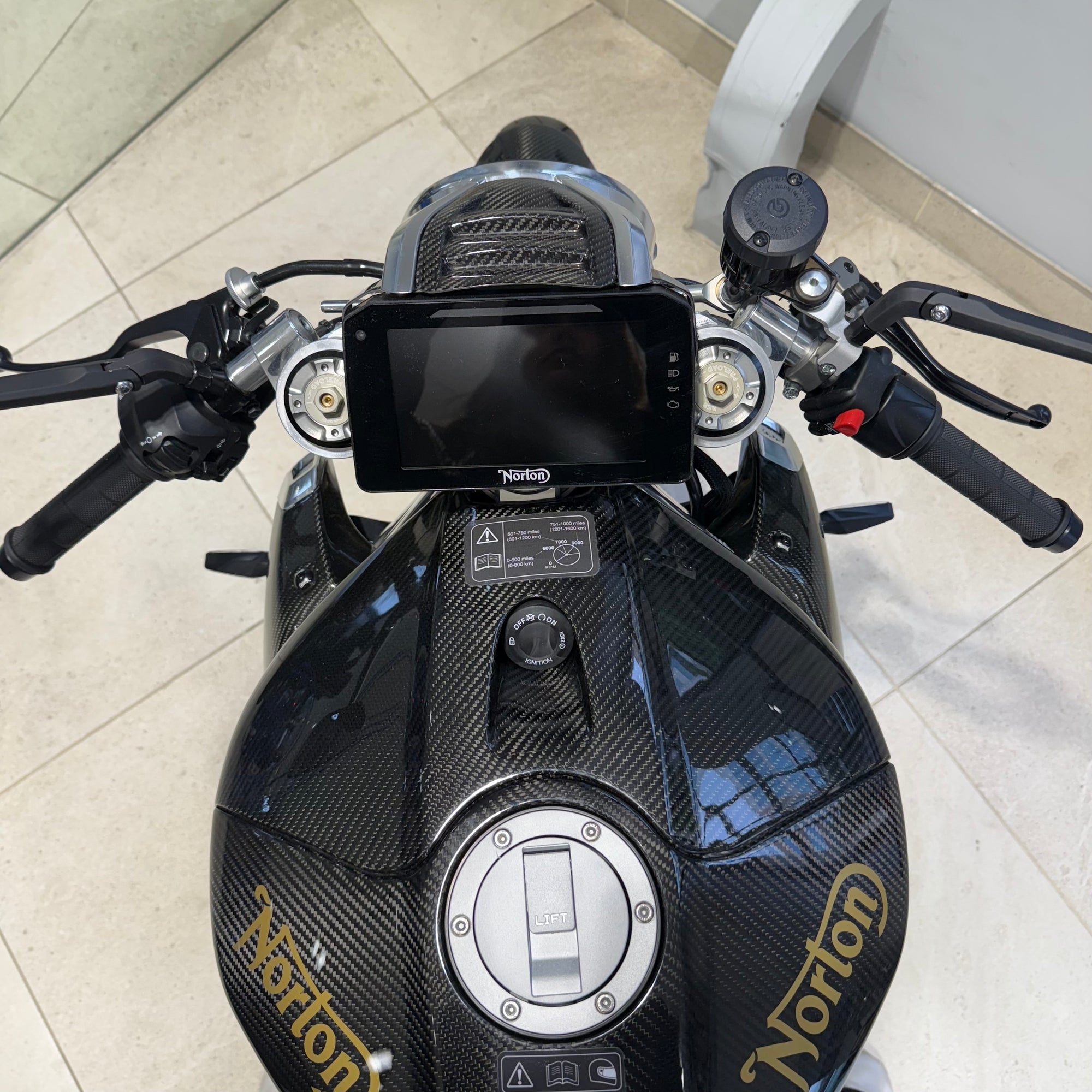 2025 Norton V4CR Carbon - Carbon Fibre / Black