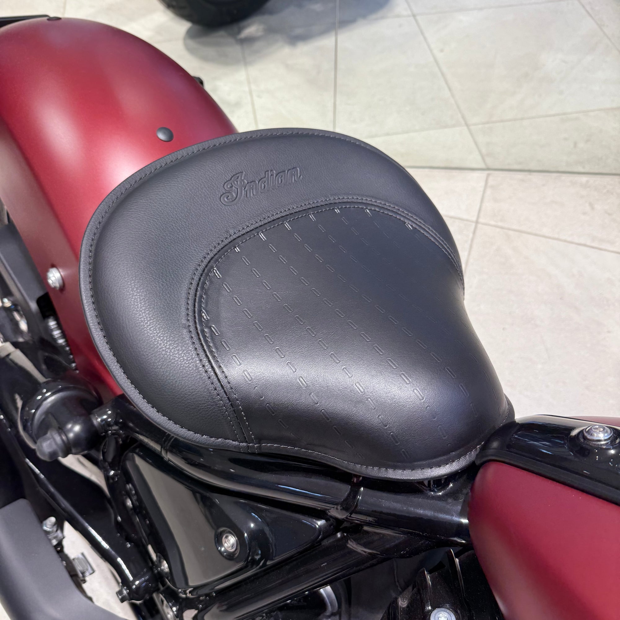 Indian Chief Bobber Dark Horse - Copper Smoke