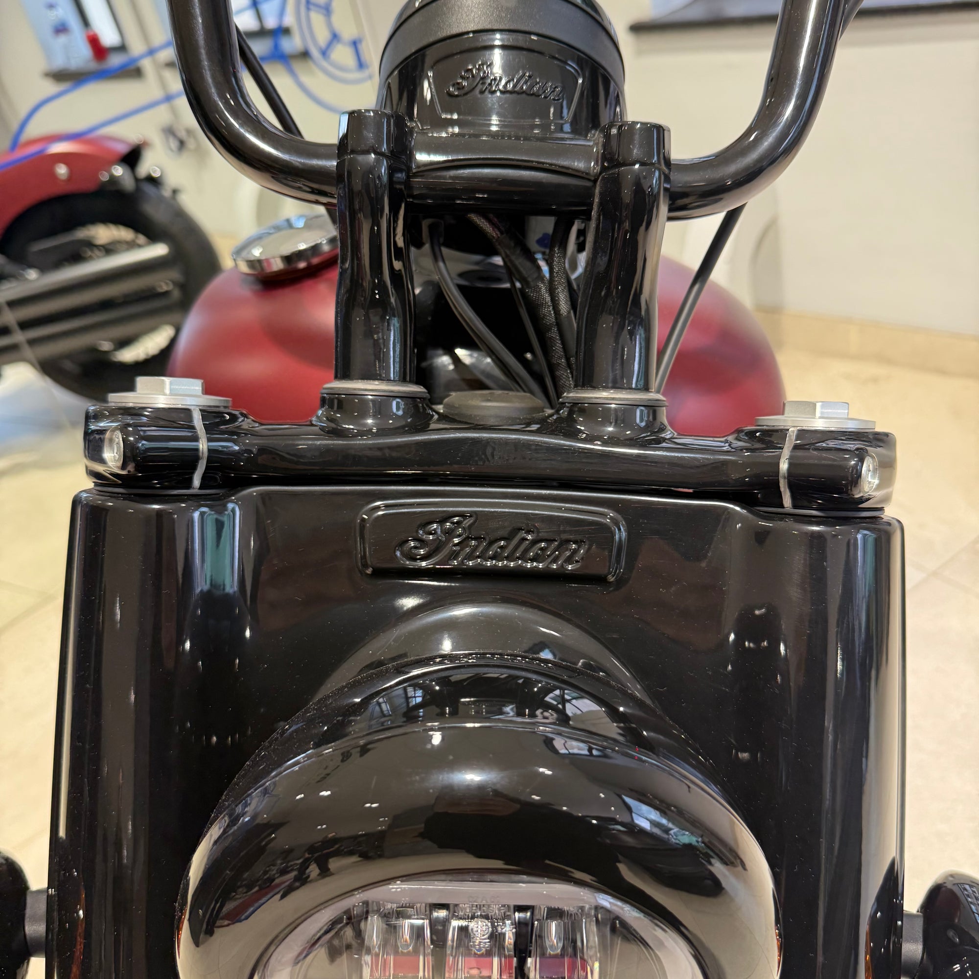 Indian Chief Bobber Dark Horse - Copper Smoke