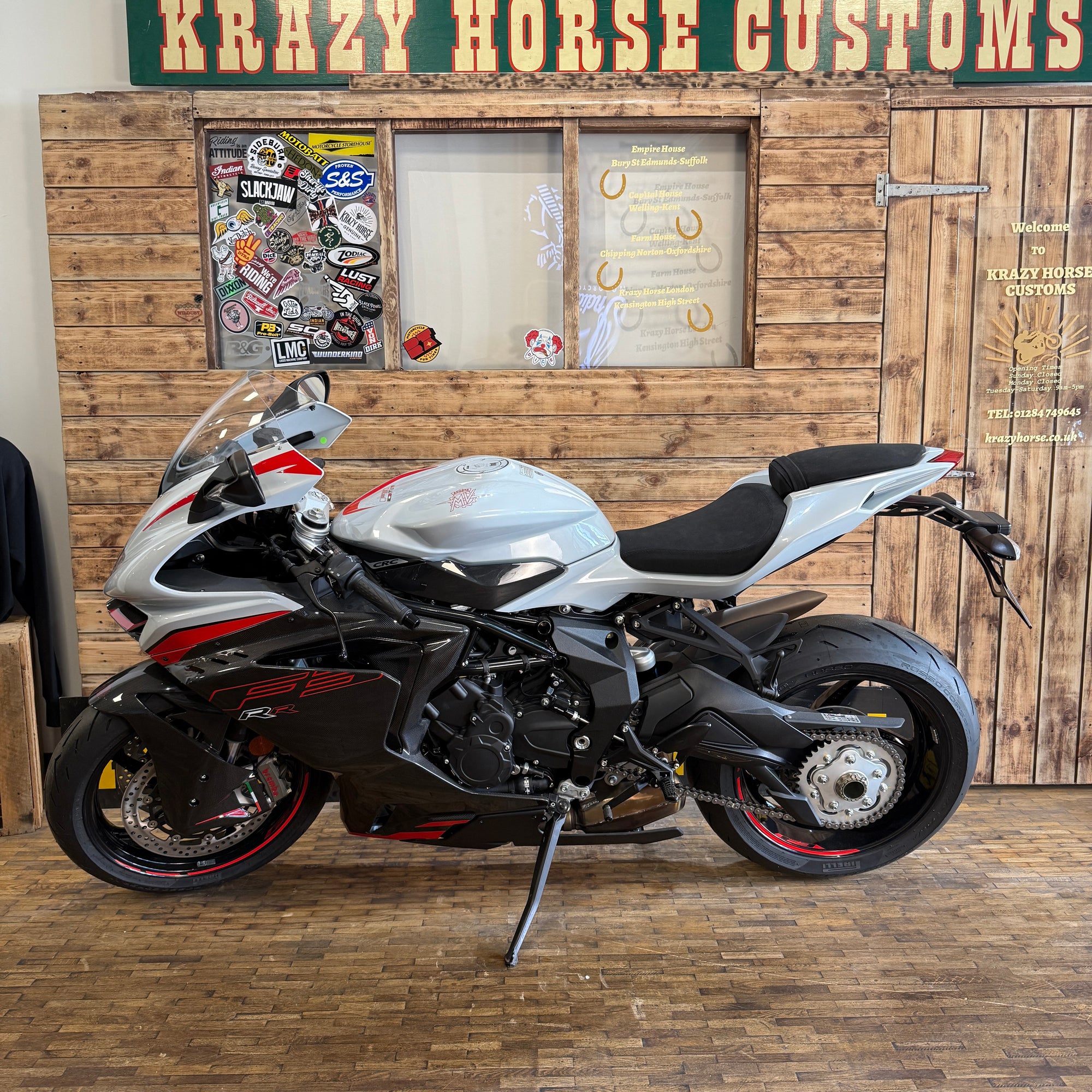 MV Agusta F3 800 RR - SURREAL WHITE/MAMBA RED