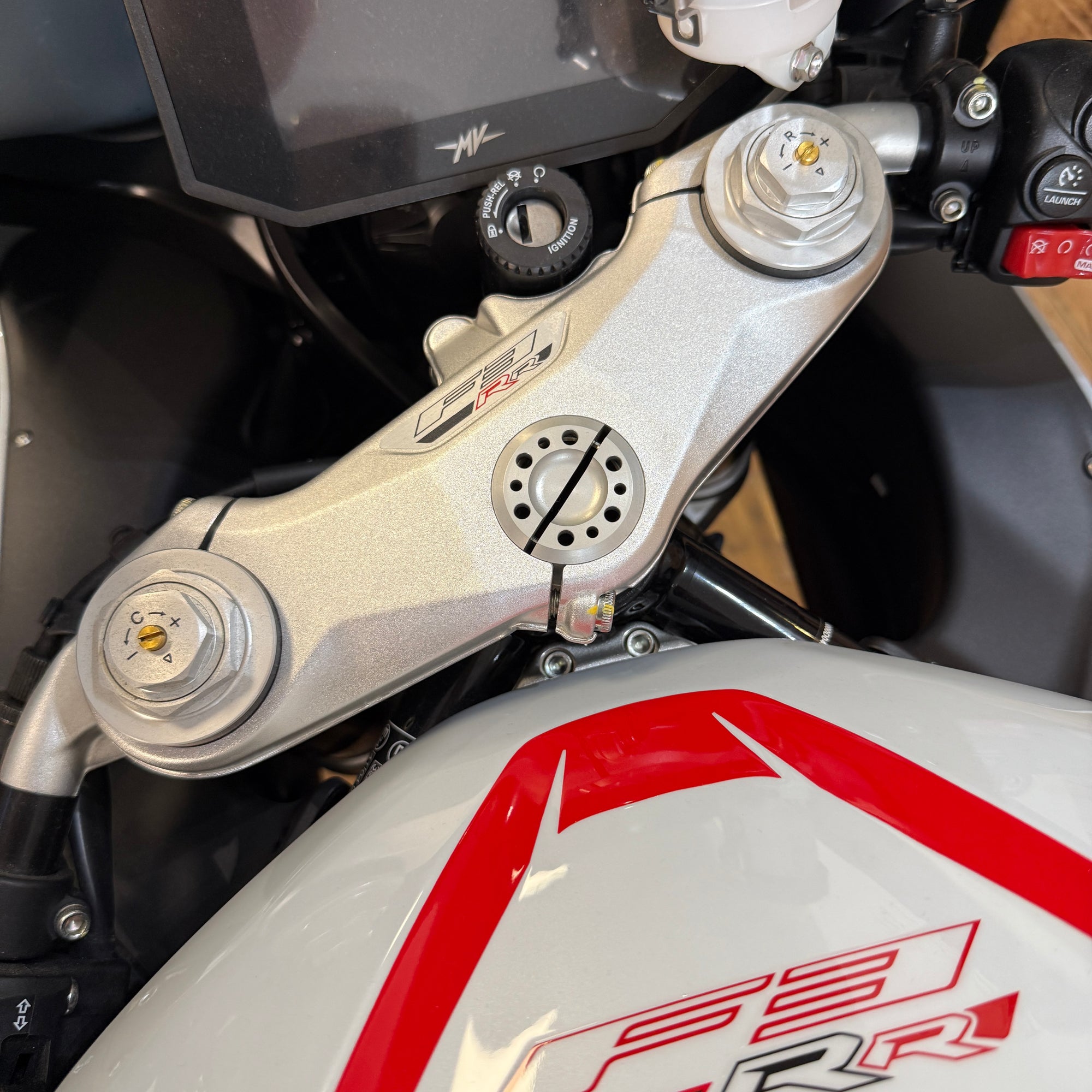 MV Agusta F3 800 RR - SURREAL WHITE/MAMBA RED