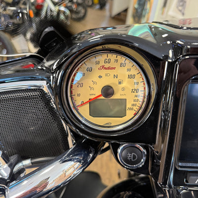 INDIAN ROADMASTER ELITE Limited build 66/300 - SPRINGFIELD CANDY BLACK, BLACK CANDY FADE, CHAMPIONSHIP GOLD PINSTRIPE