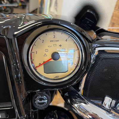 INDIAN ROADMASTER ELITE Limited build 66/300 - SPRINGFIELD CANDY BLACK, BLACK CANDY FADE, CHAMPIONSHIP GOLD PINSTRIPE