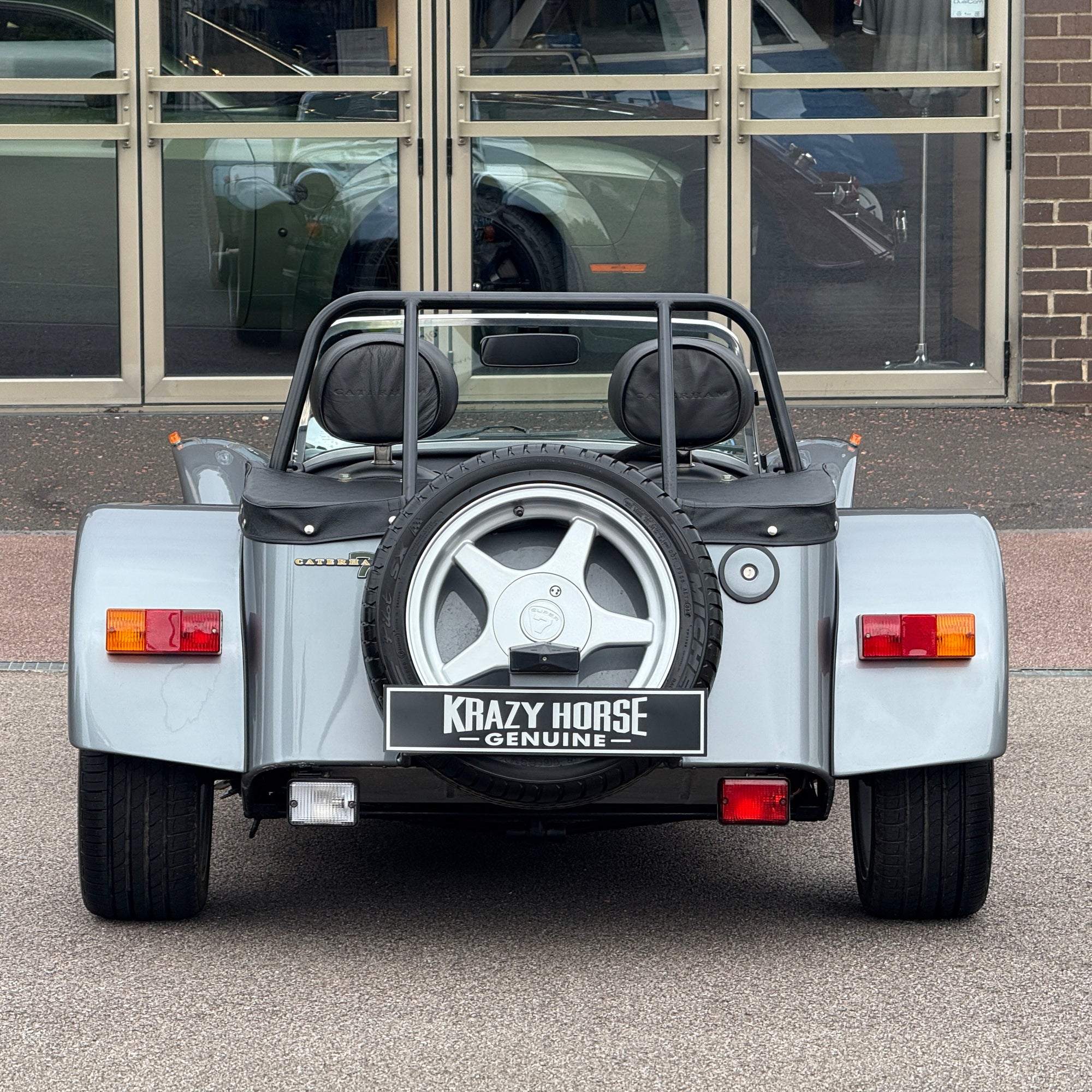 96/P CATERHAM HPC 2.0 VX - BMW ARCTIC GREY METALLIC WITH BLACK LEATHER