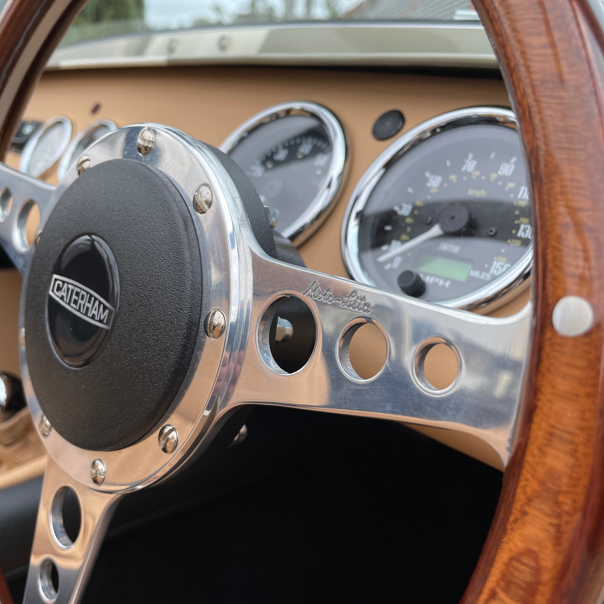 21/21 CATERHAM SUPER SEVEN 1600 STANDARD CHASSIS - SAXONY GREY & OXFORD WHITE WITH BISCUIT MUIRHEAD LEATHER