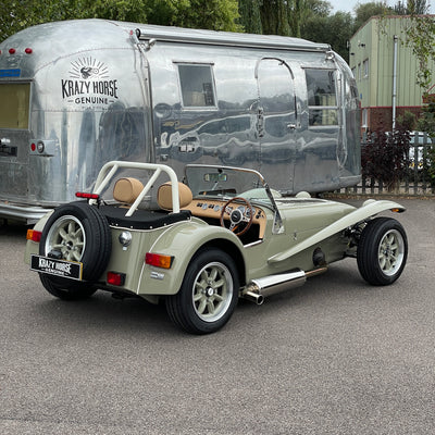 21/21 CATERHAM SUPER SEVEN 1600 STANDARD CHASSIS - SAXONY GREY & OXFORD WHITE WITH BISCUIT MUIRHEAD LEATHER