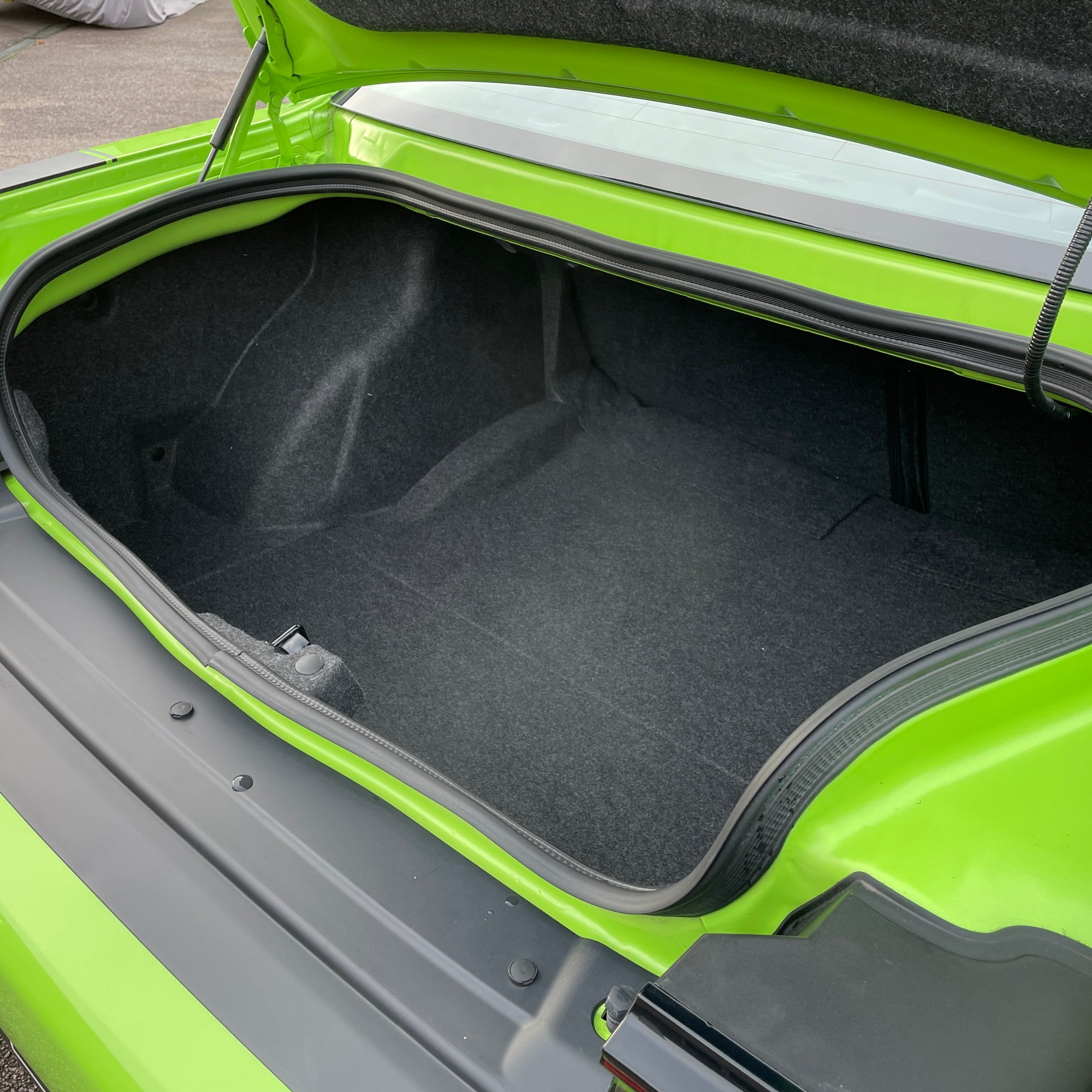 DODGE CHALLENGER R/T SCAT PACK WIDEBODY - SWINGER LAST CALL  SUBLIME WITH BLACK