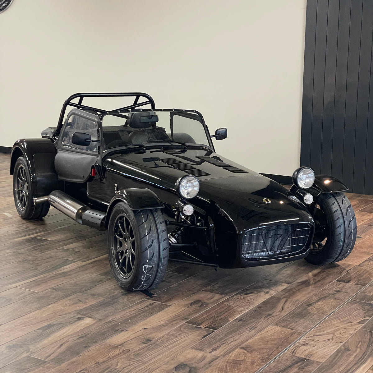 SOLD - 12/12 CATERHAM SEVEN ROADSPORT 150 LARGE CHASSIS - GRAVITY BLACK WITH BLACK LEATHER