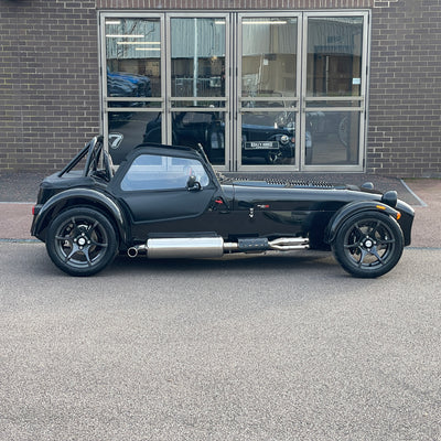 BRAND NEW UNREGISTERED CATERHAM SEVEN 420R - GRAVITY BLACK WITH BLACK