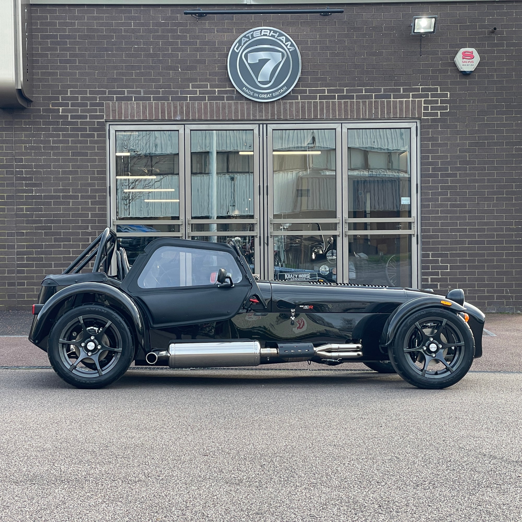 BRAND NEW UNREGISTERED CATERHAM SEVEN 420R - GRAVITY BLACK WITH BLACK