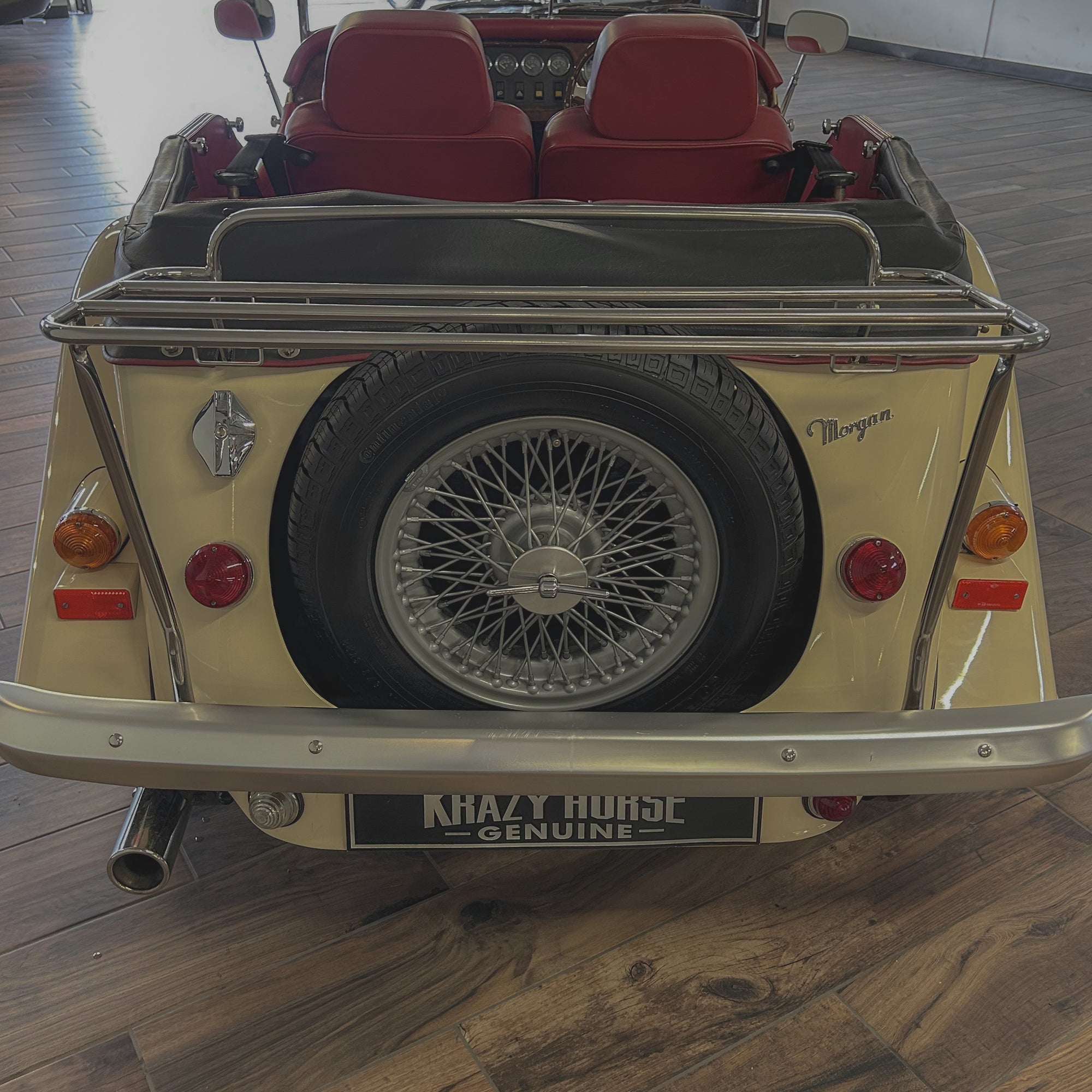 Morgan 4/4 4 seater - Royal Ivory