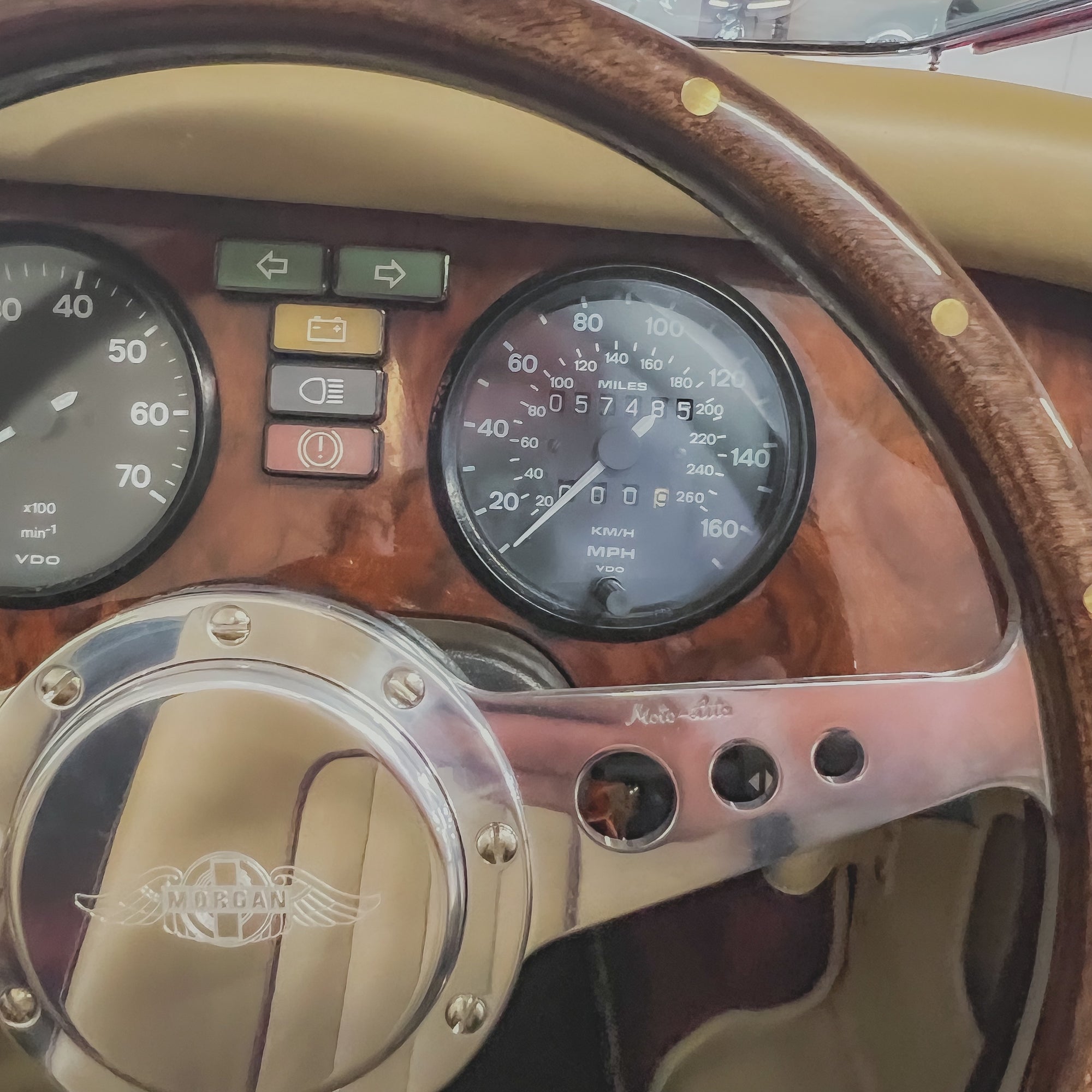 Morgan 4/4 LOW LINE - BMW Calypso Red