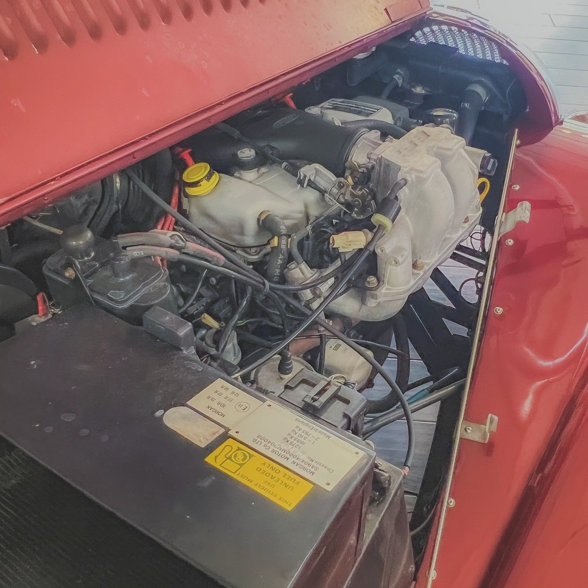 Morgan 4/4 LOW LINE - BMW Calypso Red