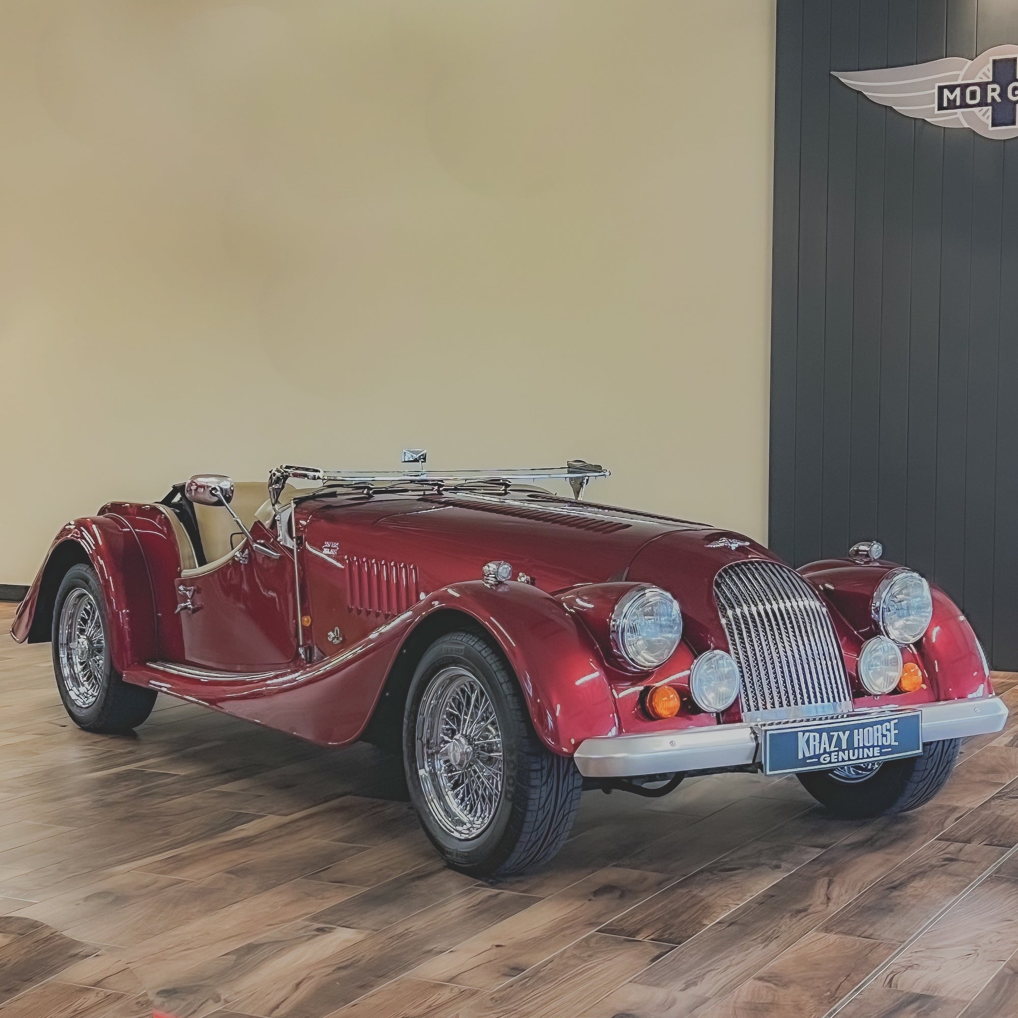 Morgan 4/4 LOW LINE - BMW Calypso Red