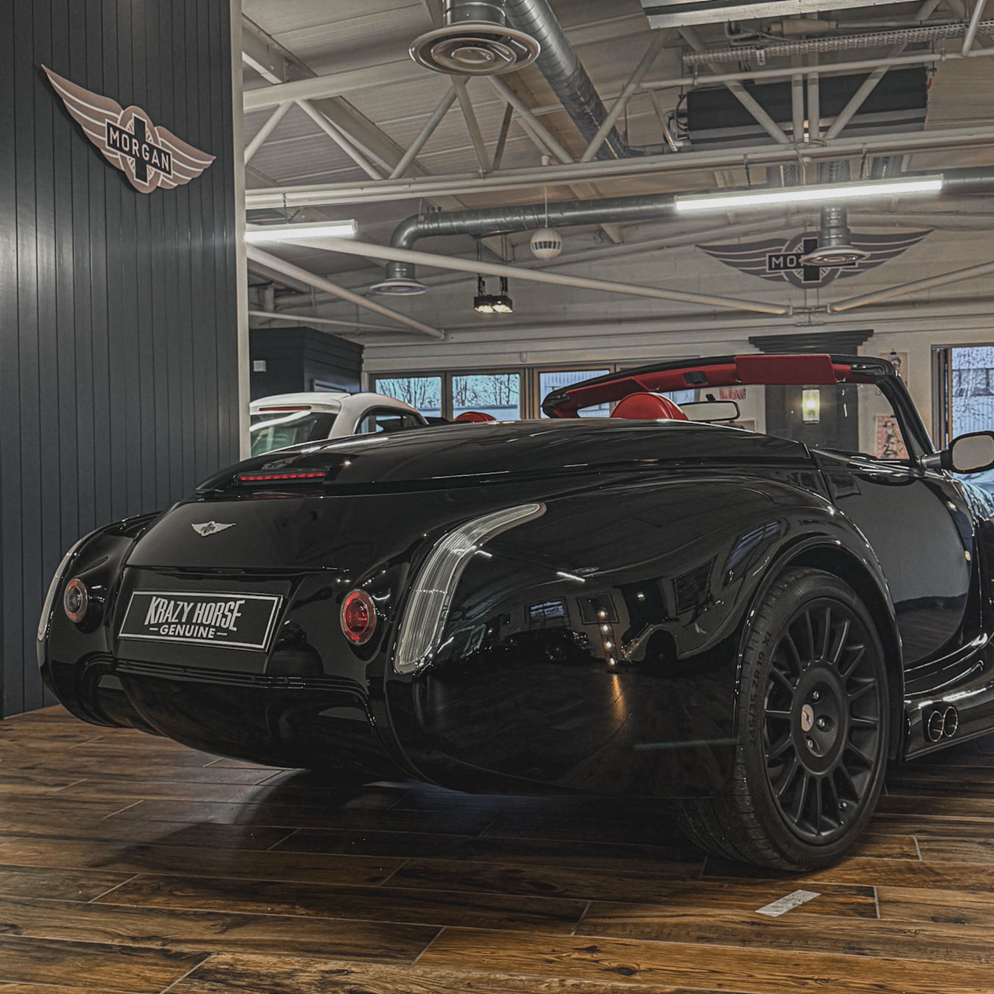 SOLD - Morgan Aero 8 BMW 4.8 Ltr V8 - Morgan Port Black