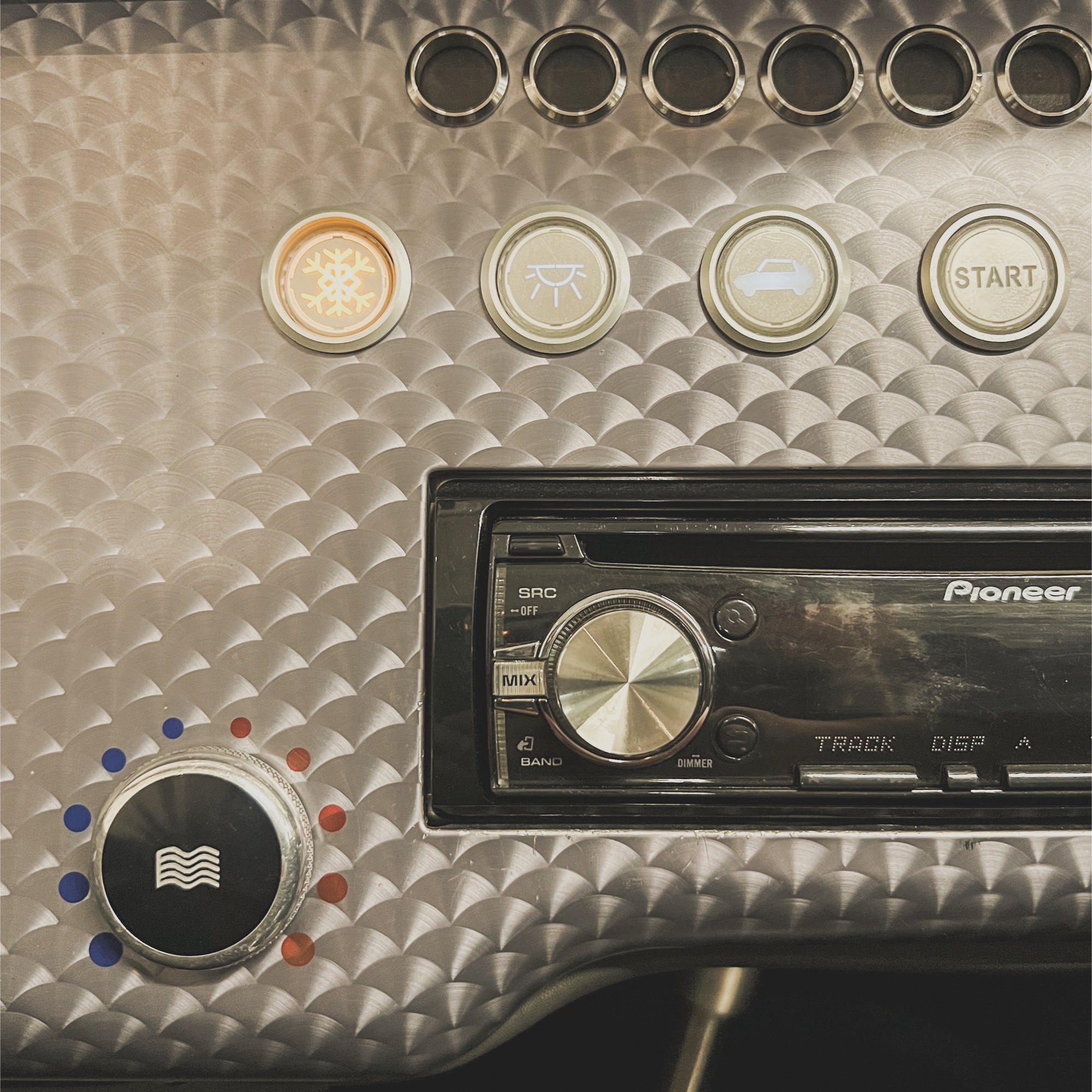 Morgan MK 3 Aero 8 - Crimson Chrome