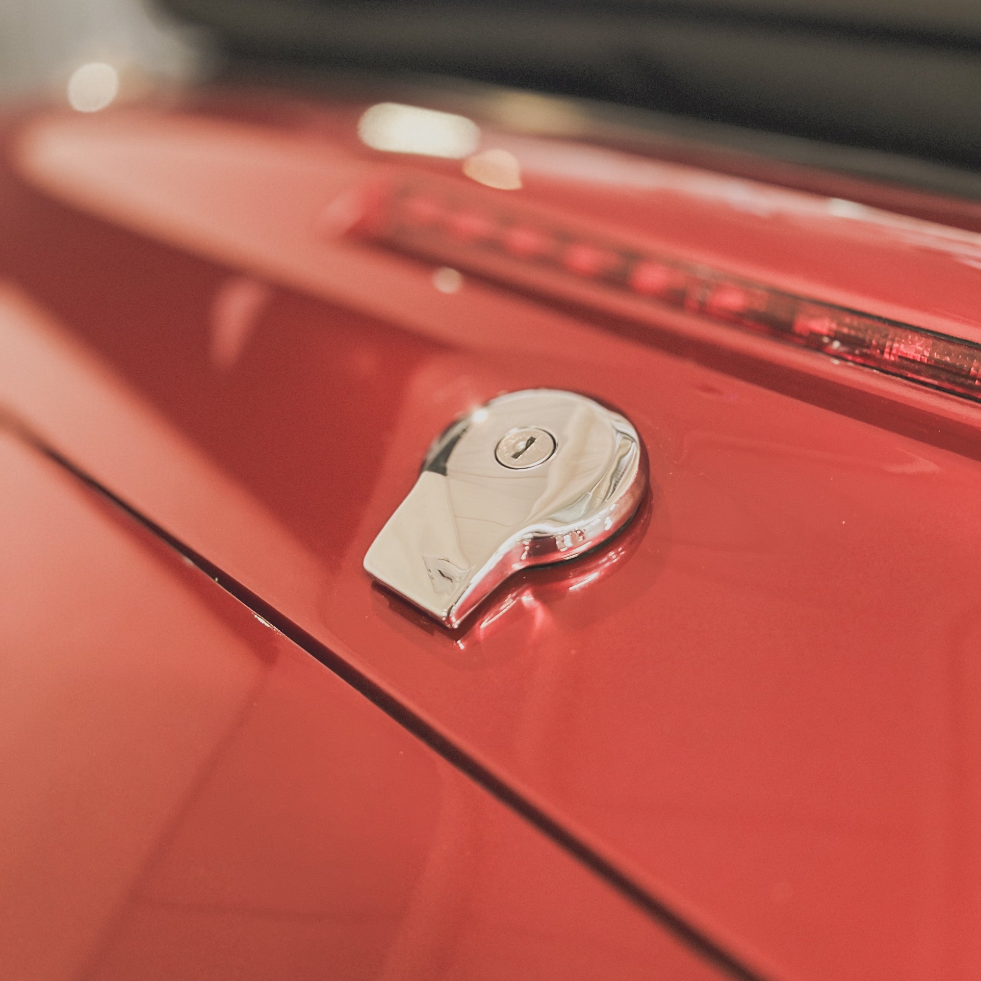 Morgan MK 3 Aero 8 - Crimson Chrome