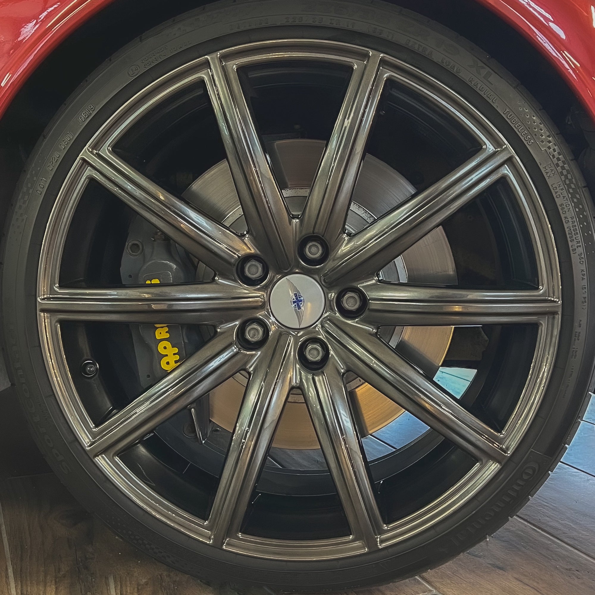 Morgan MK 3 Aero 8 - Crimson Chrome