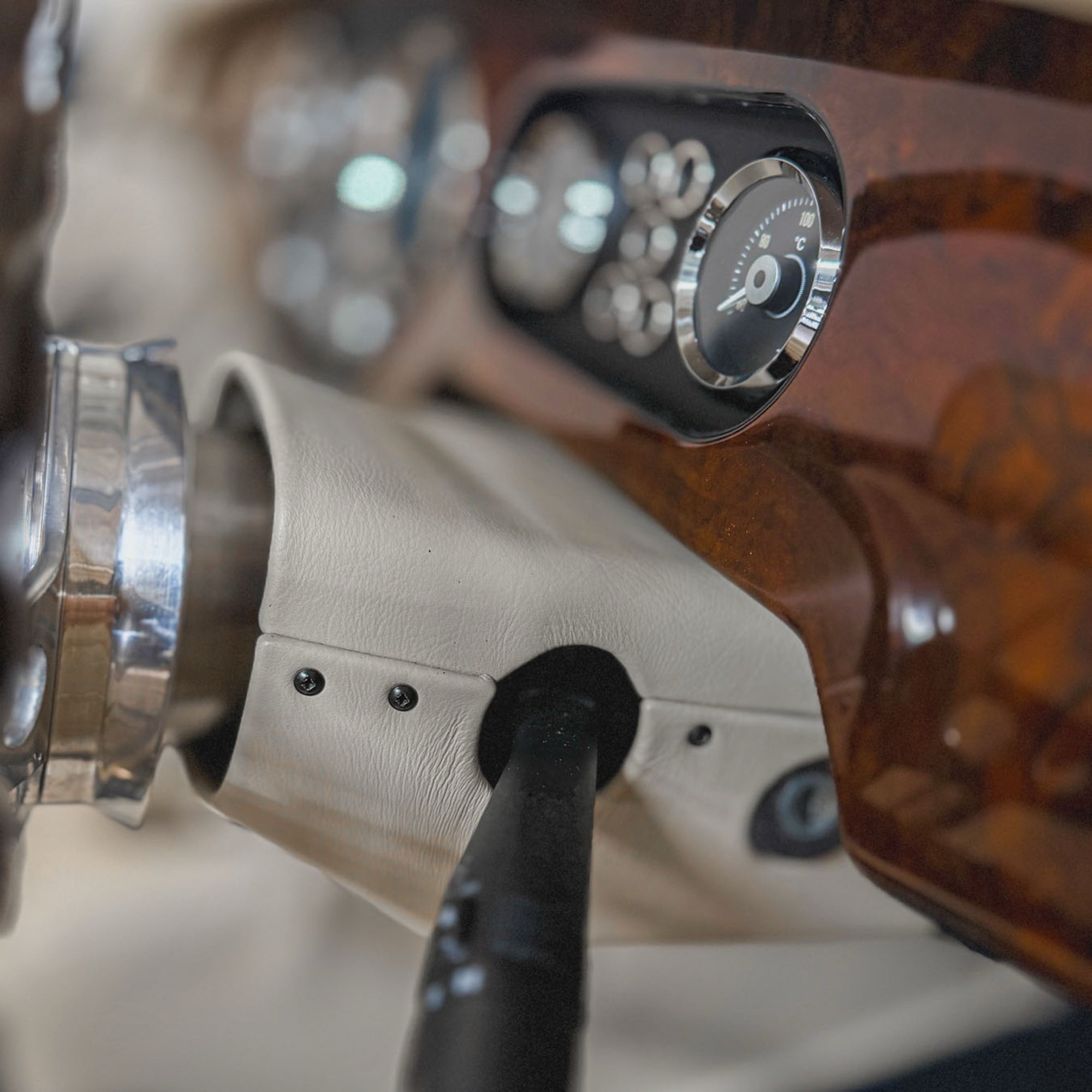 SOLD - Morgan Plus 4 Ford 2.0 duratech - Ferrari Midnight Blue