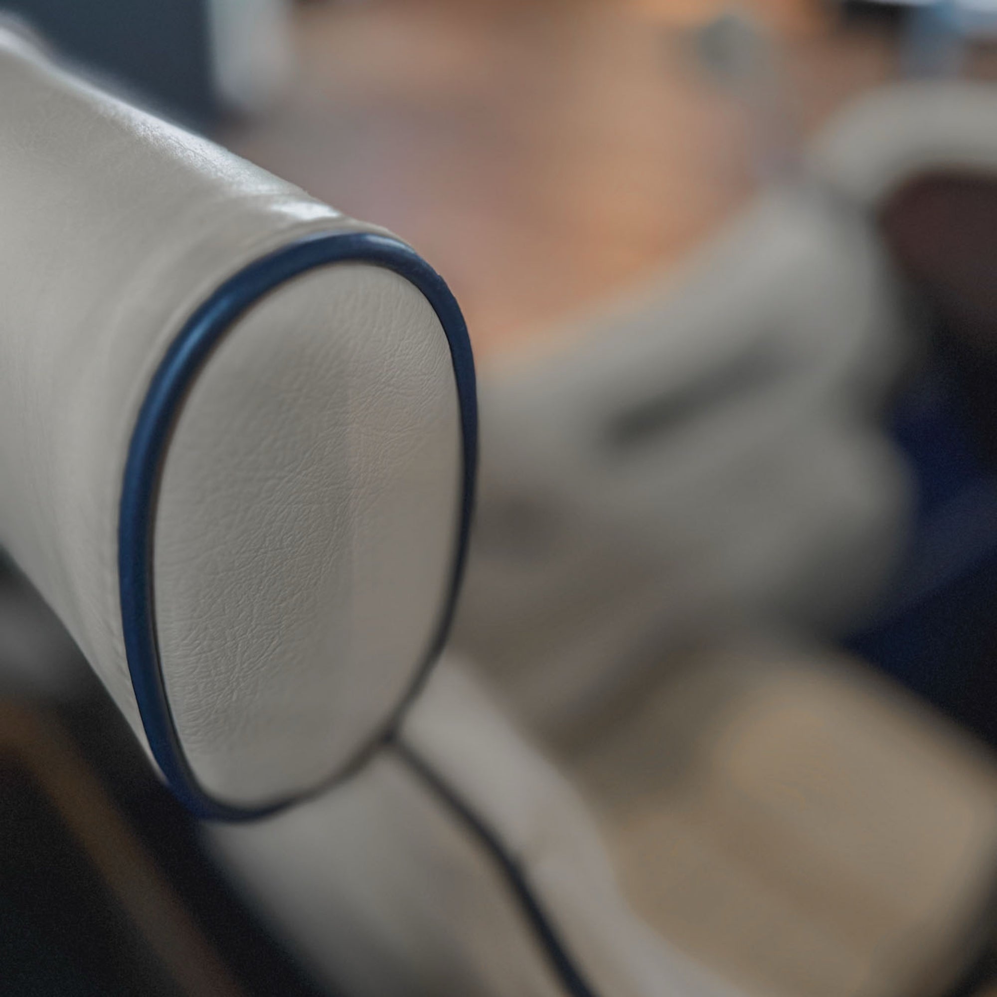 SOLD - Morgan Plus 4 Ford 2.0 duratech - Ferrari Midnight Blue