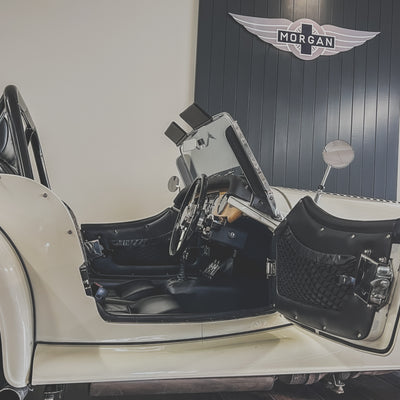 Morgan Plus 4 Super Sport No. 55 of 62 - Morgan old English white Interior