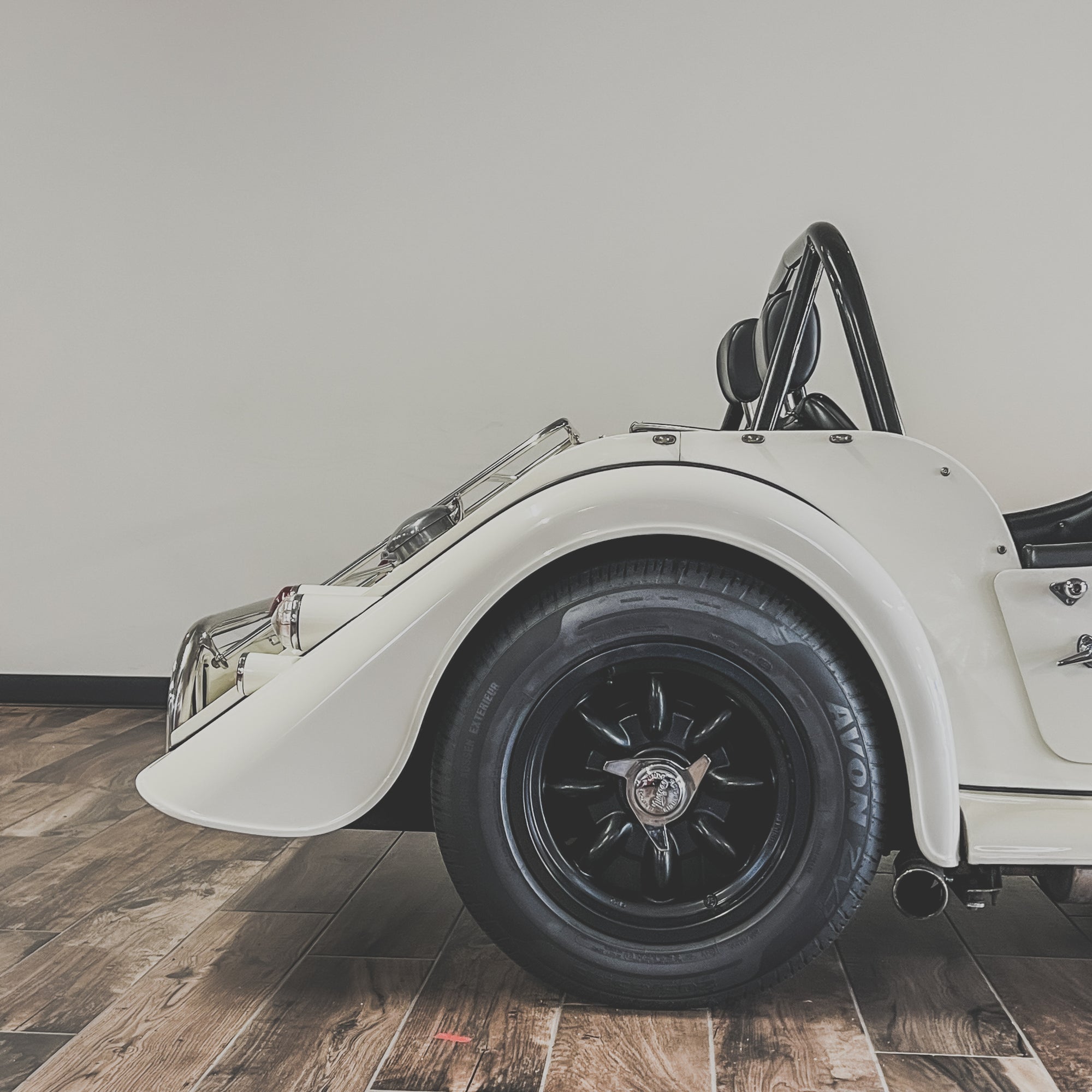 Morgan Plus 4 Super Sport No. 55 of 62 - Morgan old English white Interior