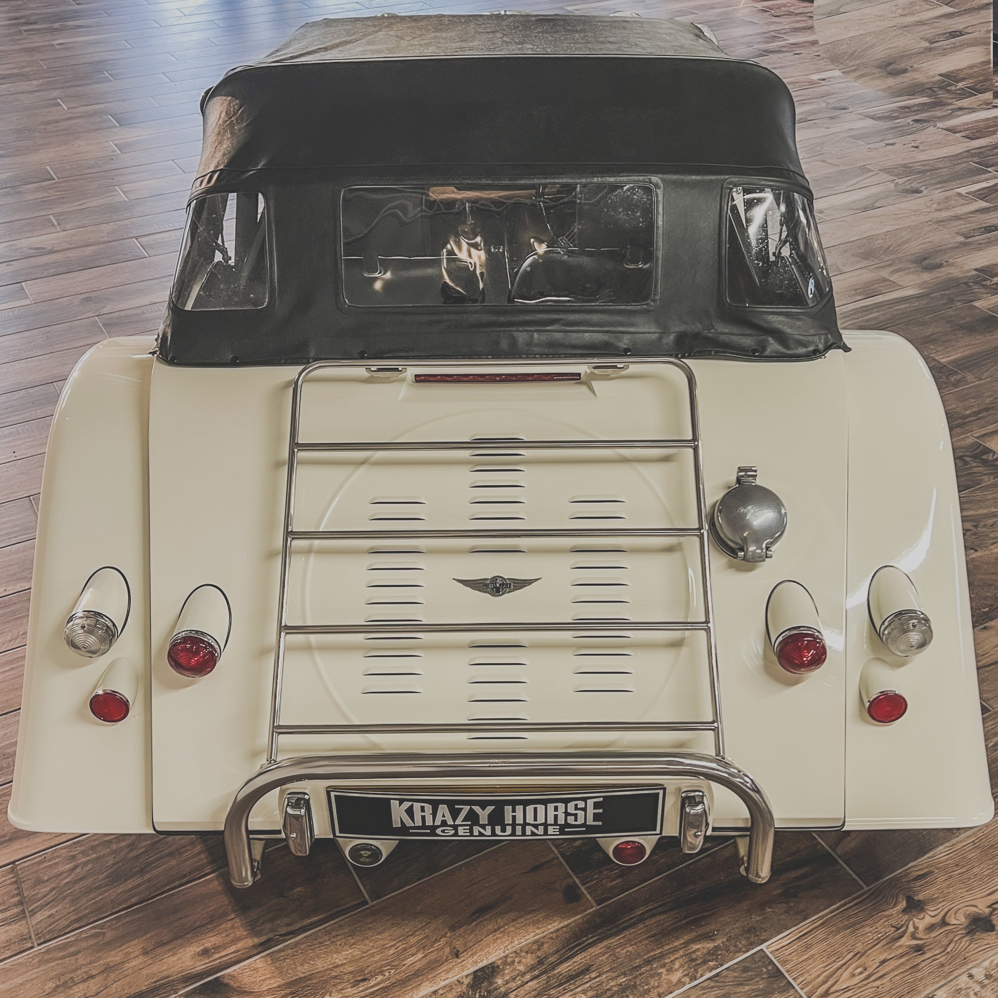 SOLD - Morgan Plus 4 Super Sport No. 55 of 62 - Morgan old English white Interior