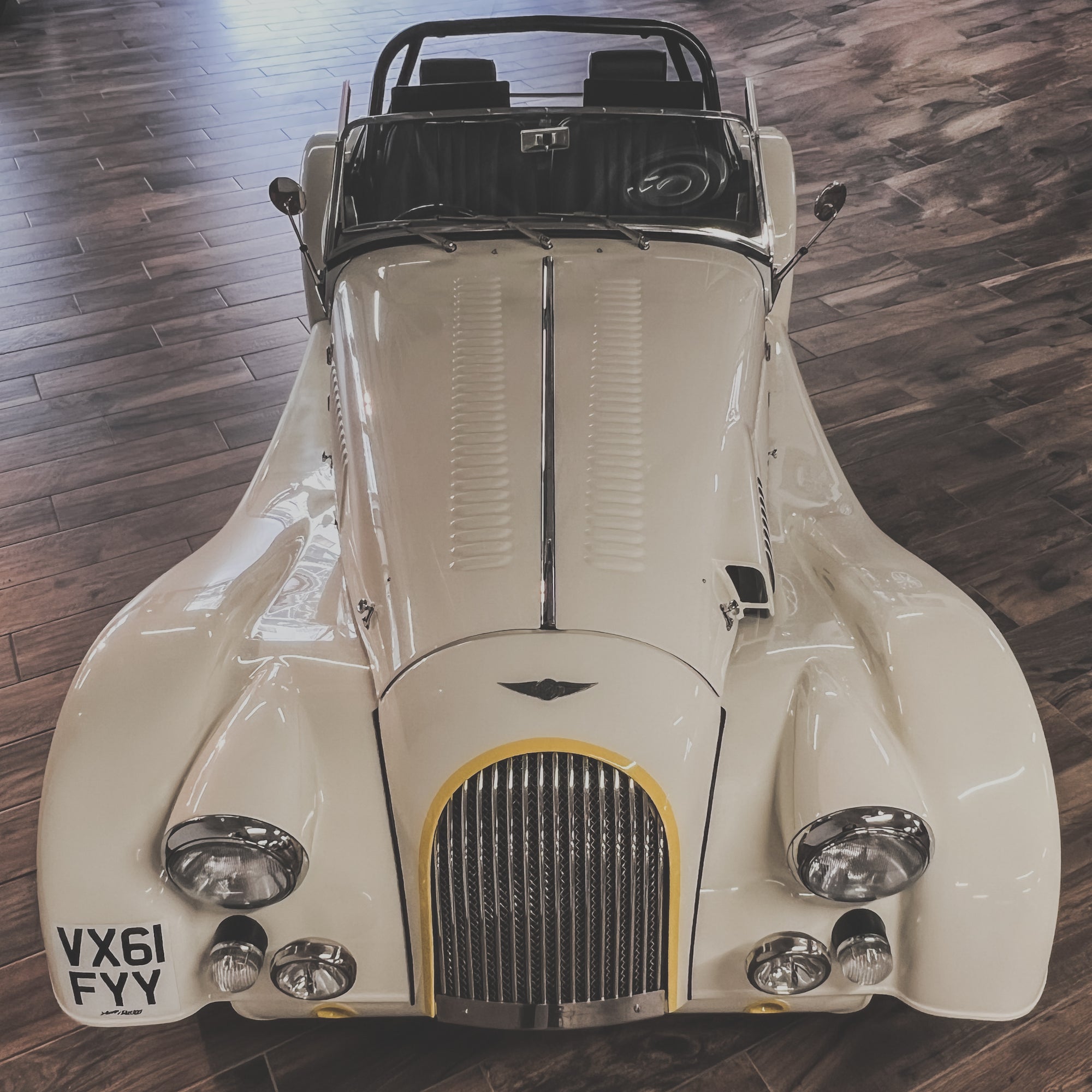 Morgan Plus 4 Super Sport No. 55 of 62 - Morgan old English white Interior
